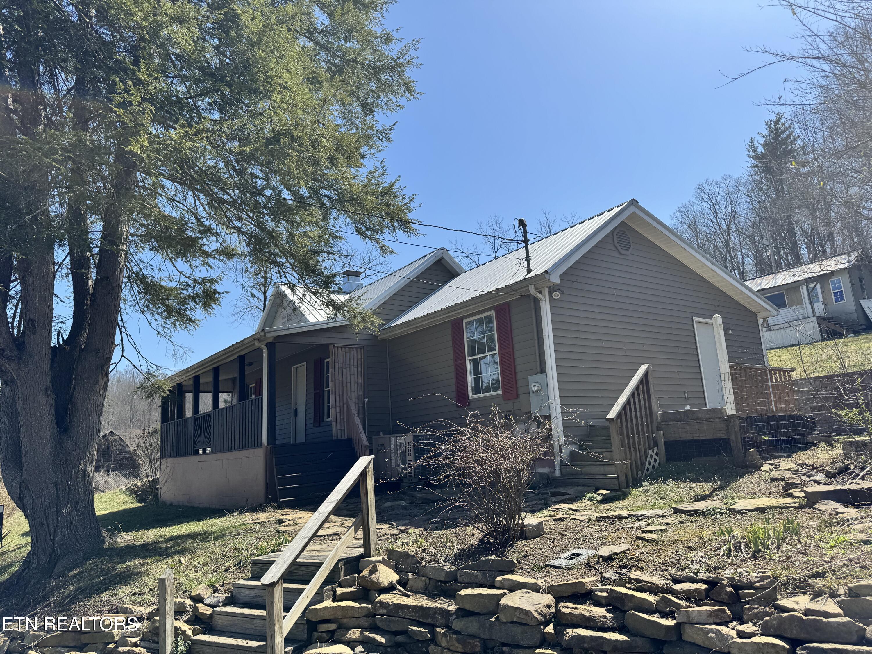 145 Shady Grove Rd Property Photo