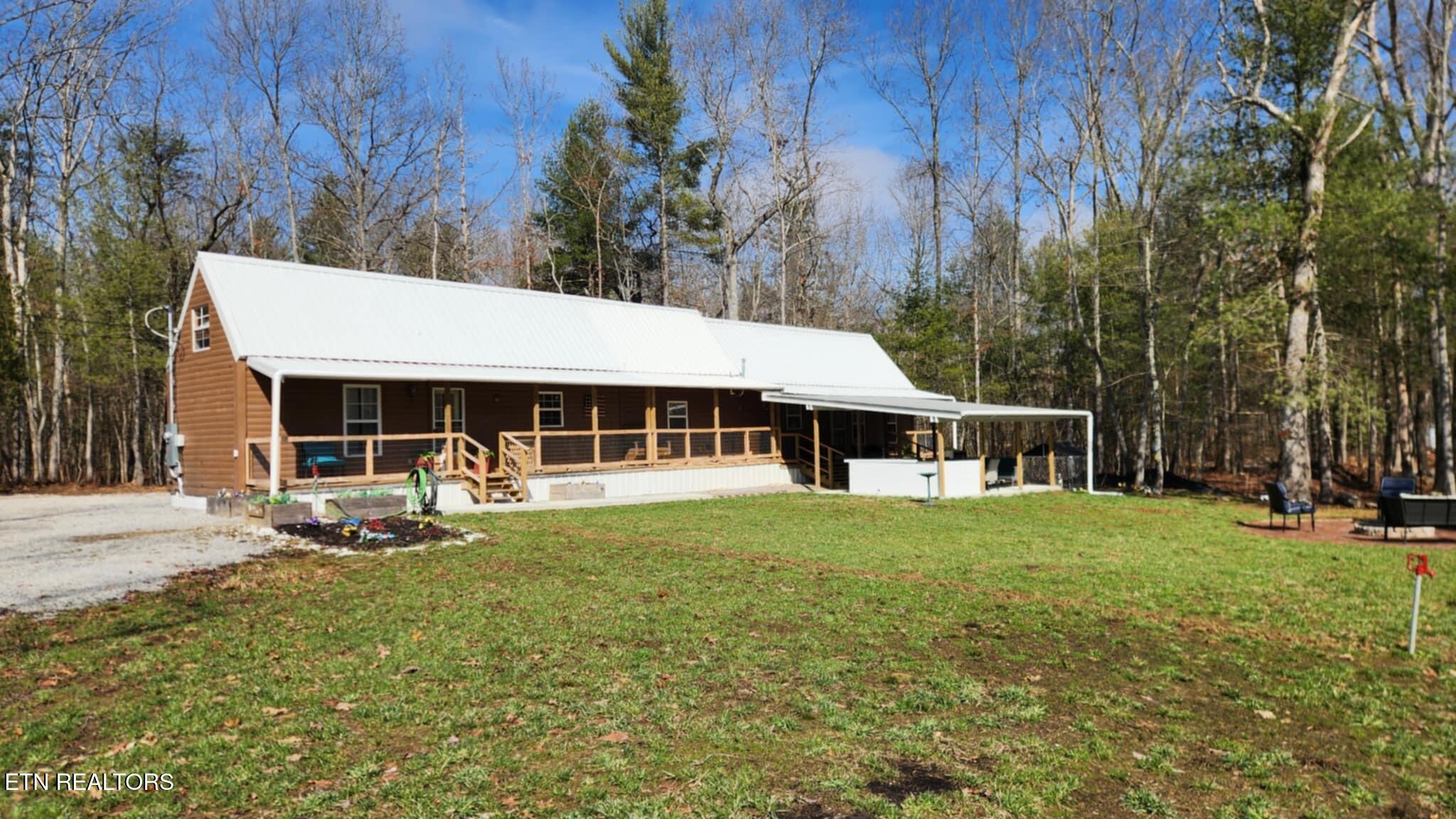 6 Yee Haw Court Property Photo