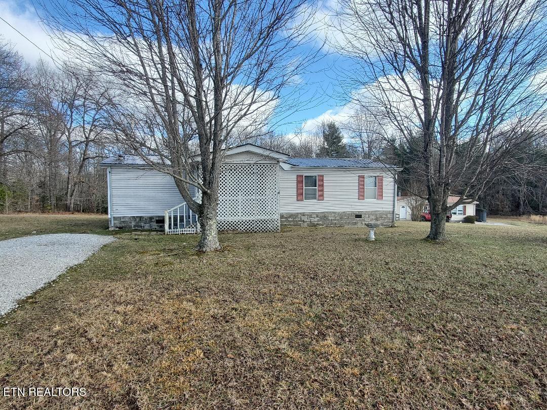 491 Ross Lane Property Photo