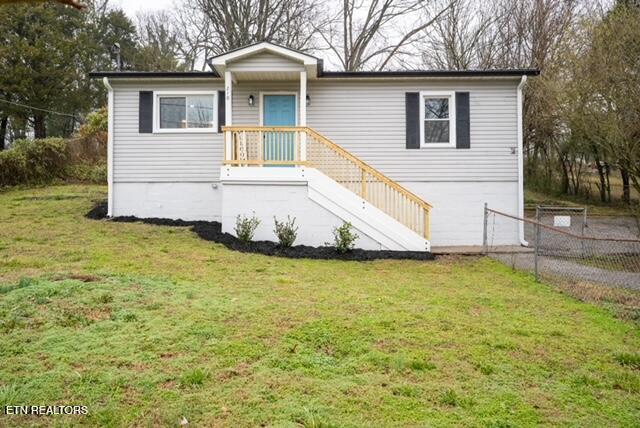 210 E Winchester St Property Photo