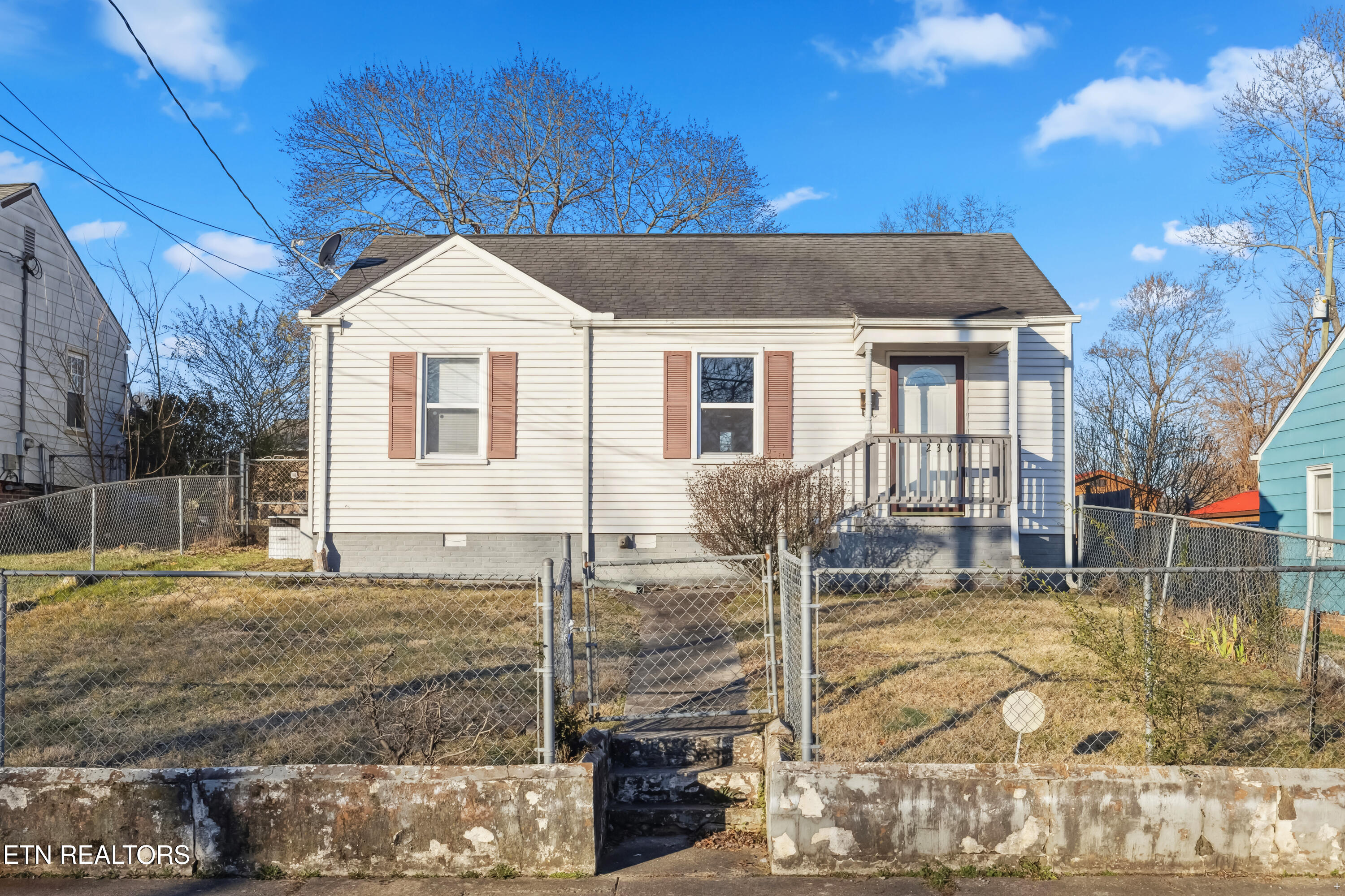 2307 Whittle Springs Rd Property Photo