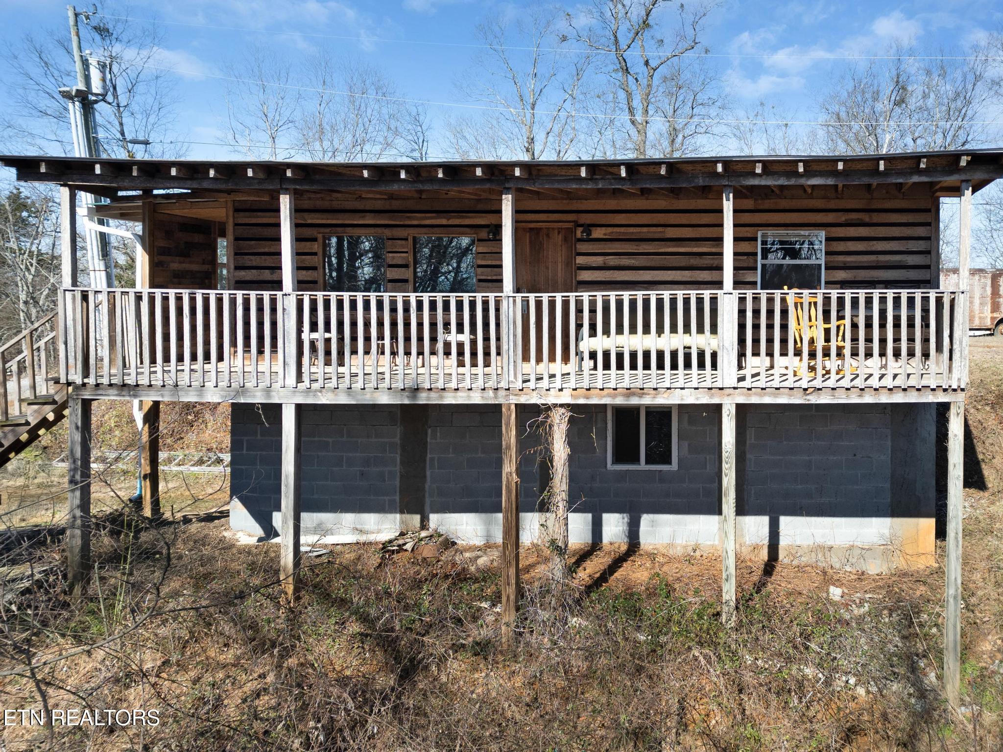 Academy Farm Real Estate Listings Main Image