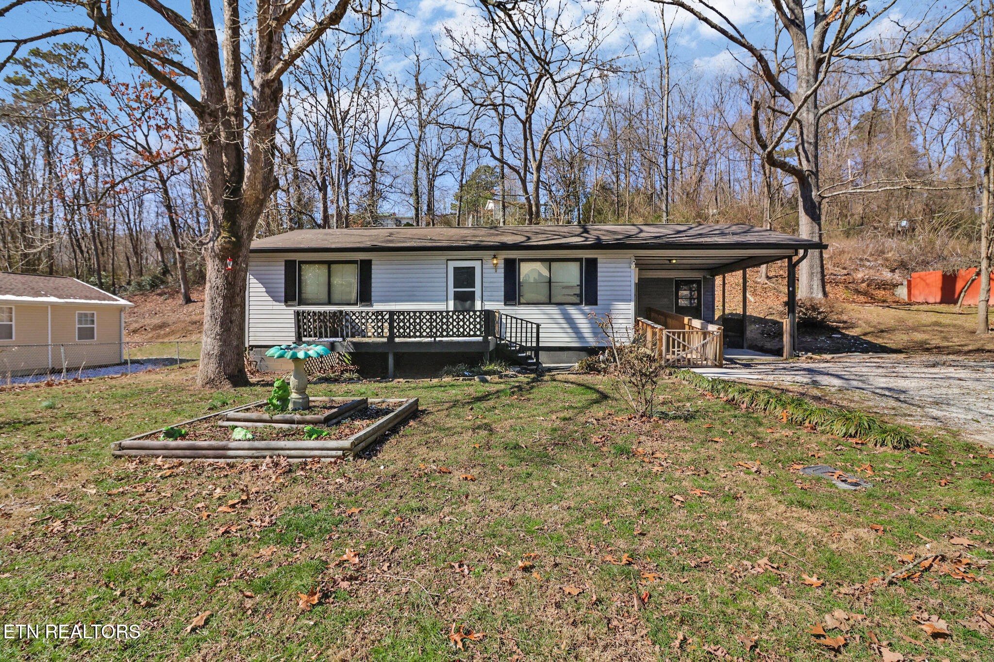 623 Tarwater St Property Photo