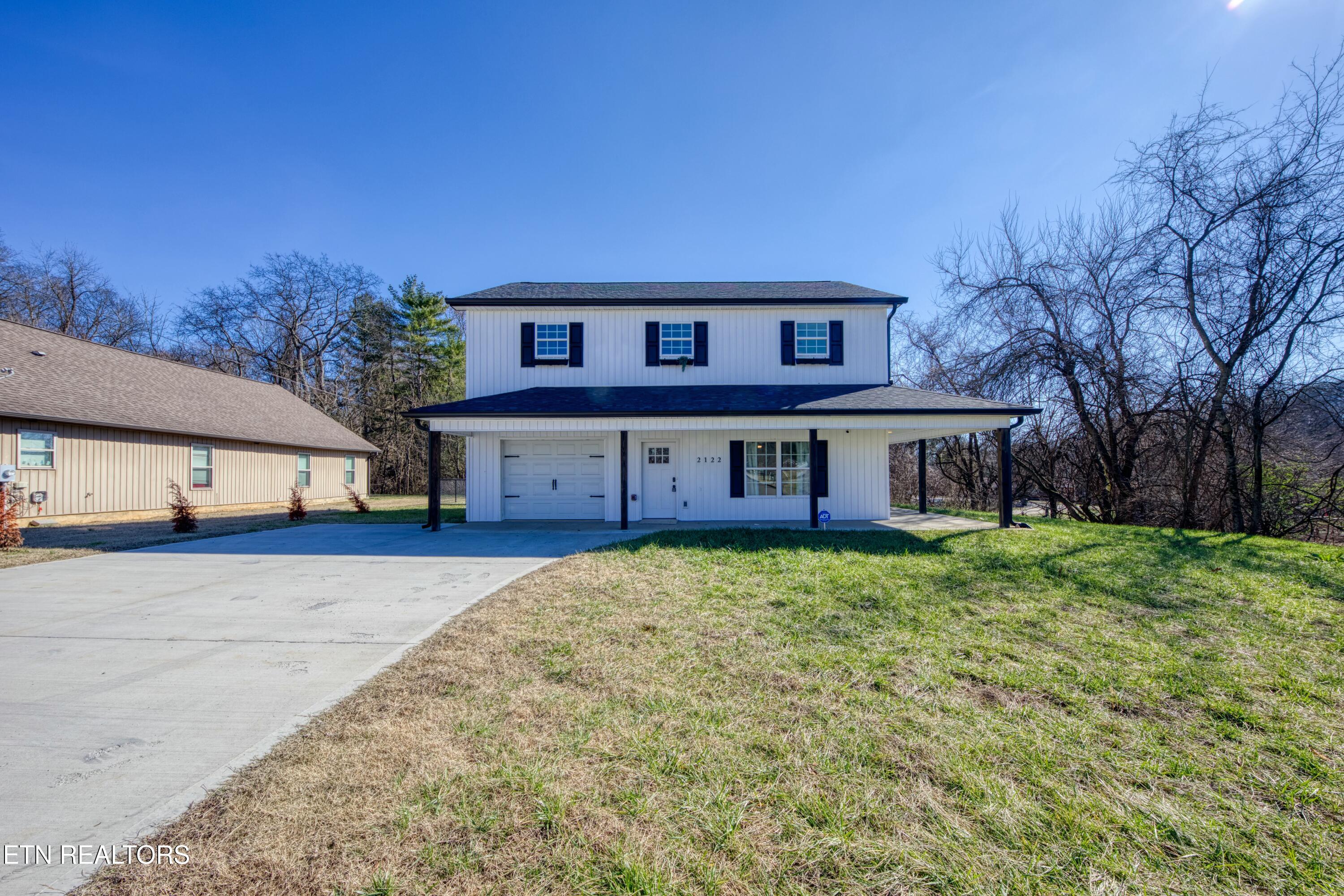 2122 Brooks Ave Property Photo