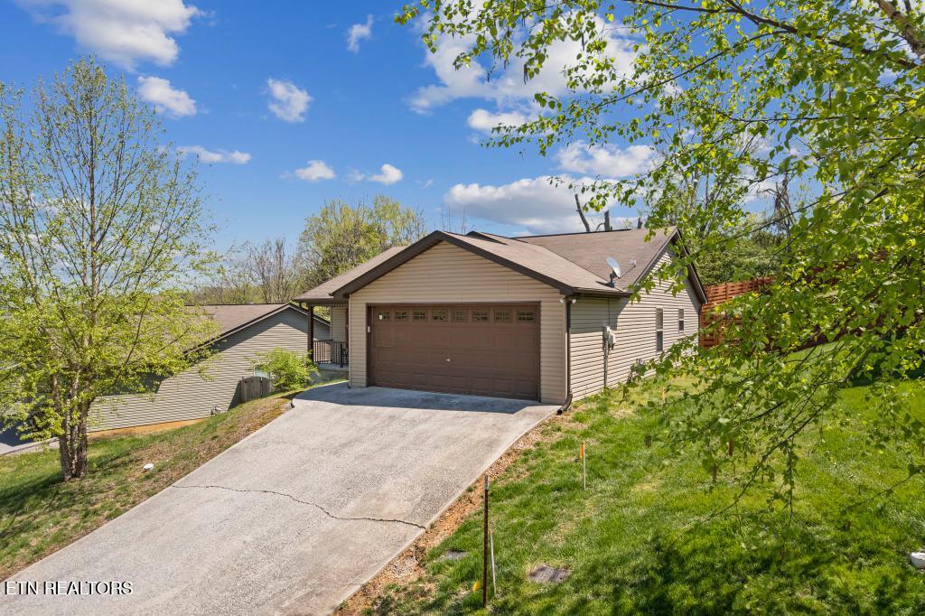 10266 Boston Lane Property Photo 1