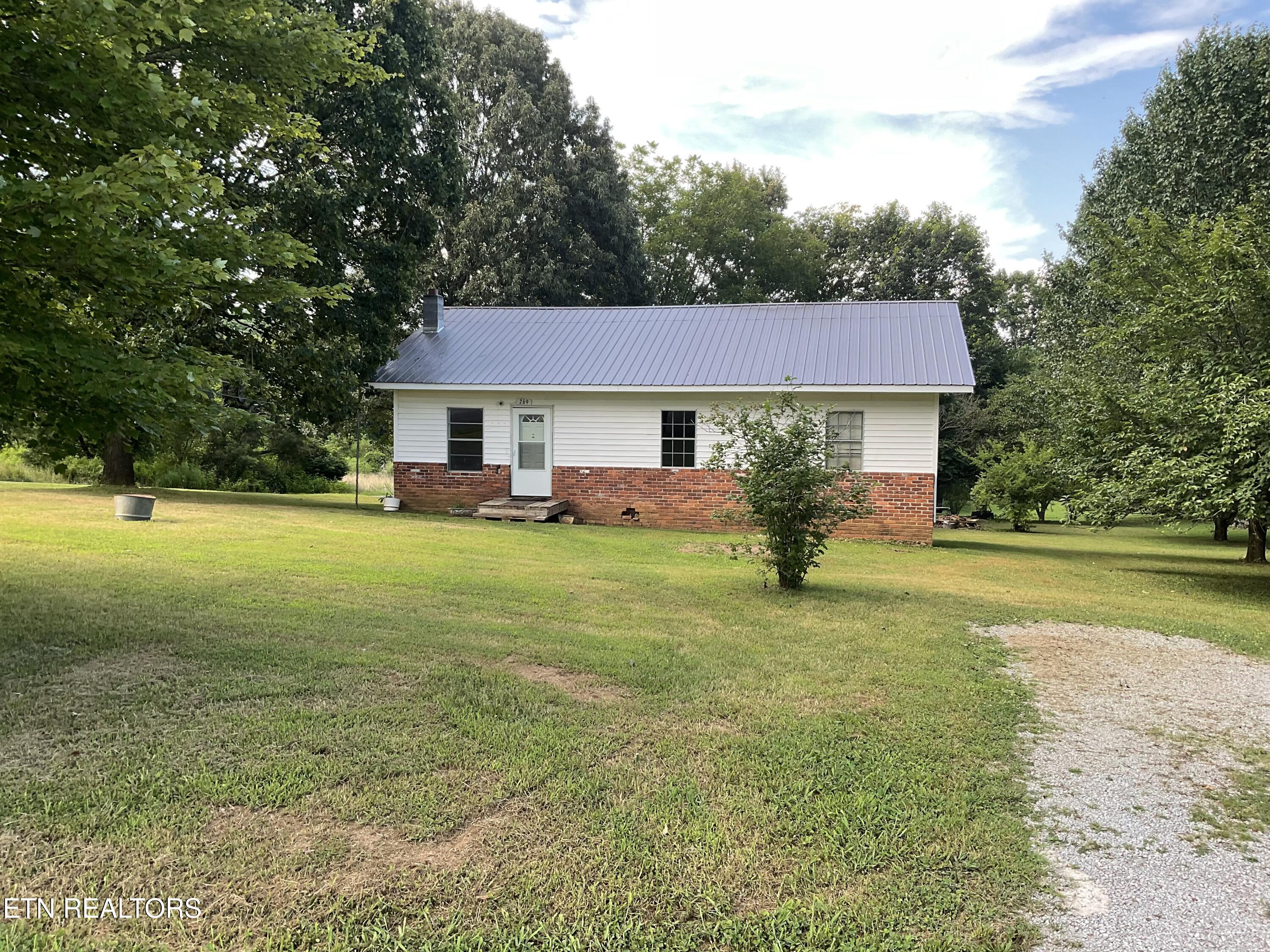 269 Lake Hills Circle Property Photo 1