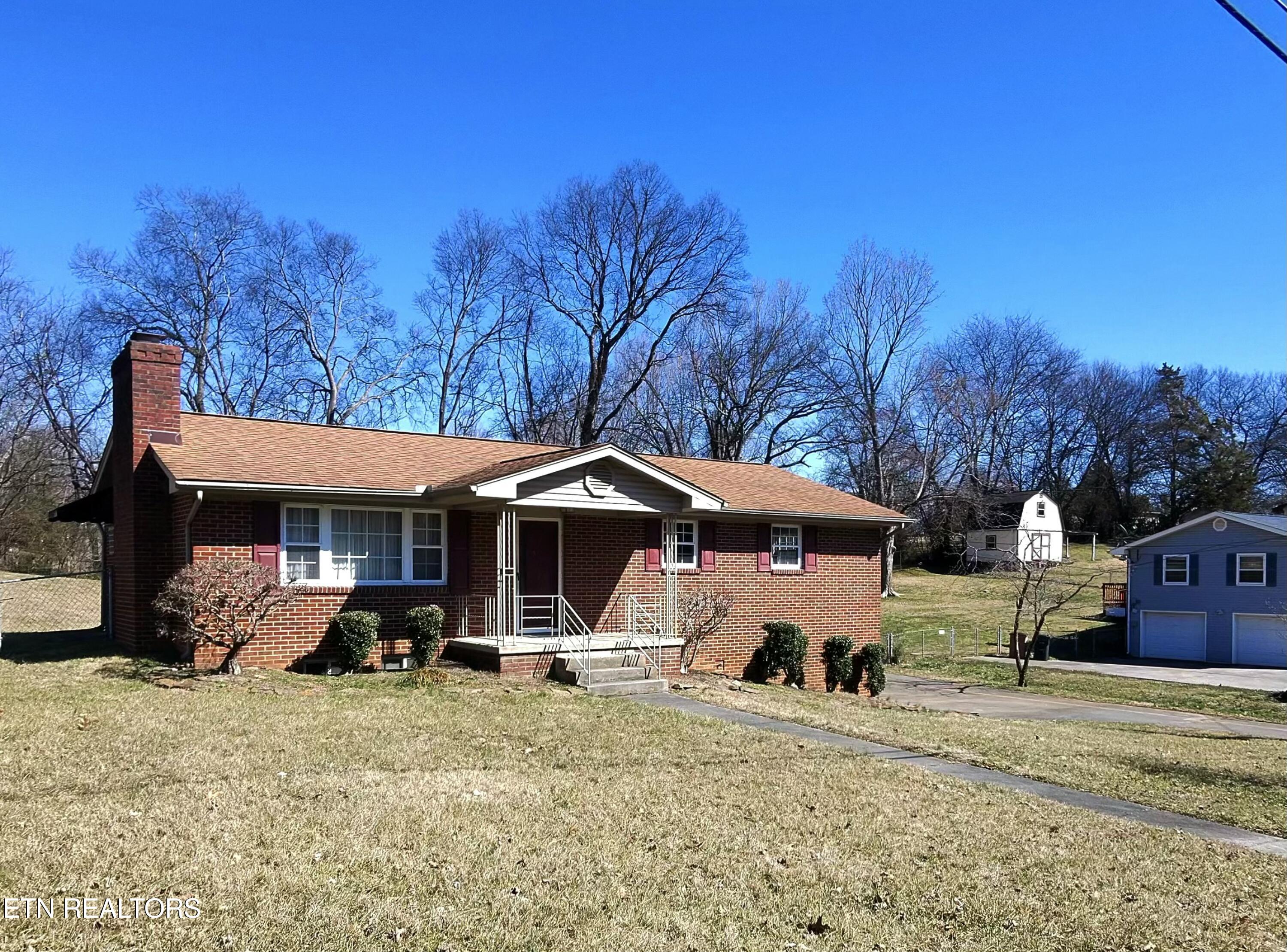 2312 Laurinda Rd Property Photo