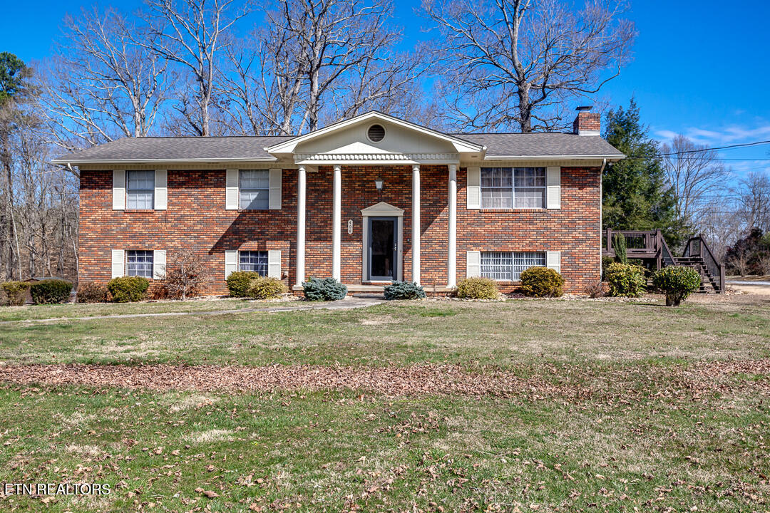 404 N Wooddale Rd Property Photo 1