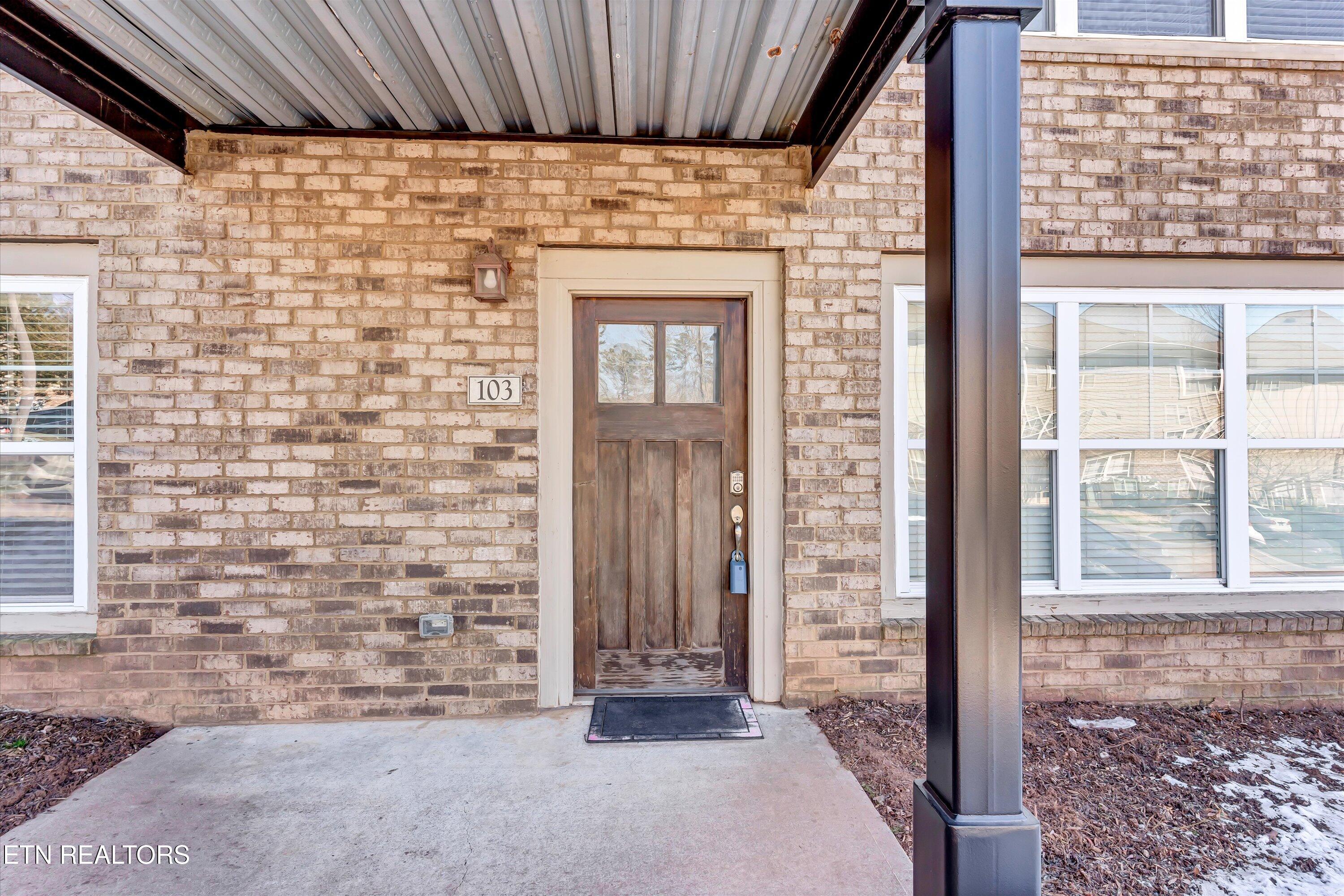 3918 Cherokee Woods Way Property Photo 1