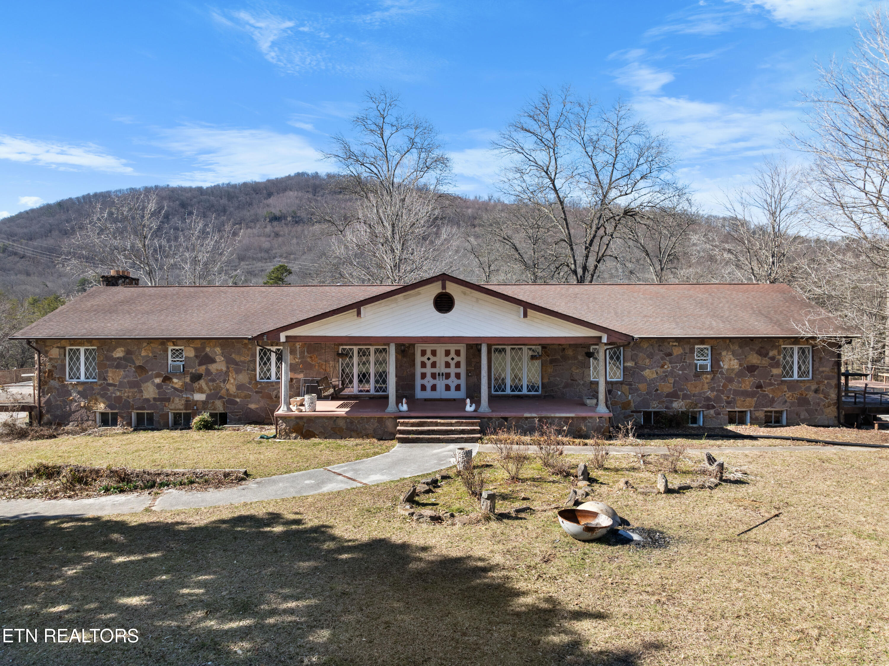 256 Ensley Lane Property Photo