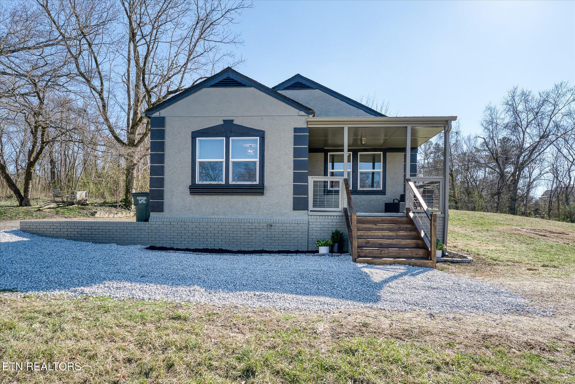 111 Lee St Property Photo