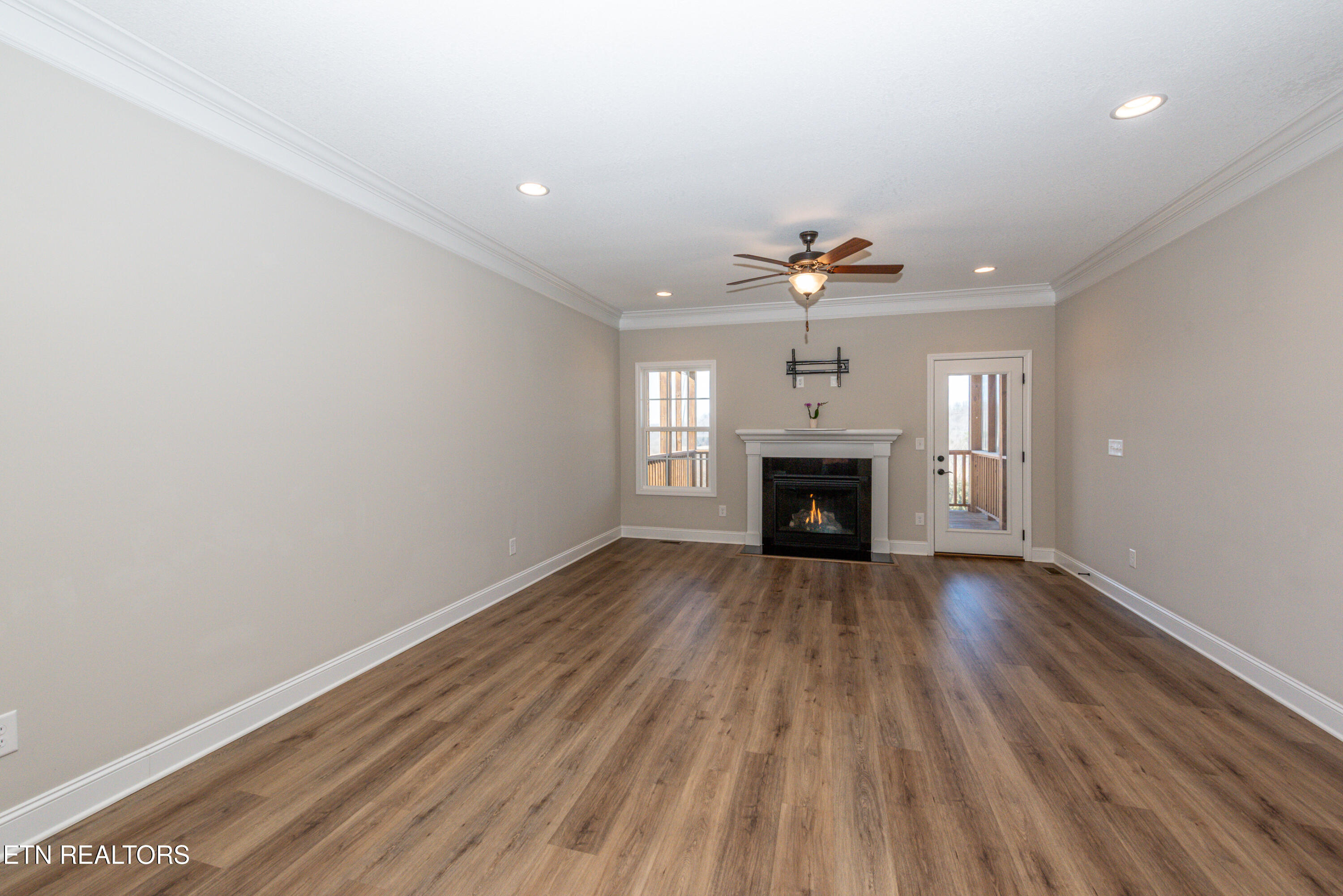 581 Timberline Drive Property Photo 11