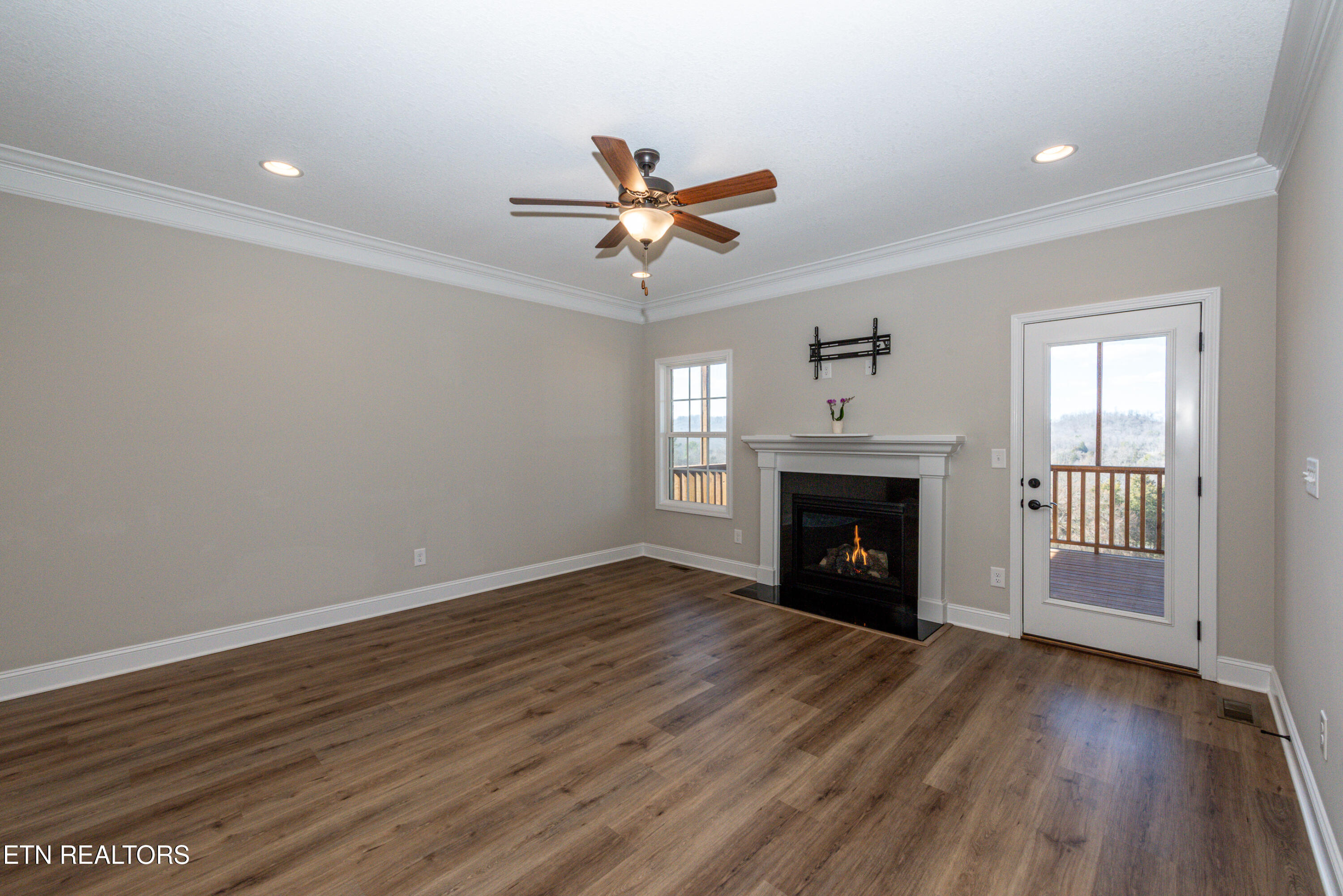 581 Timberline Drive Property Photo 15