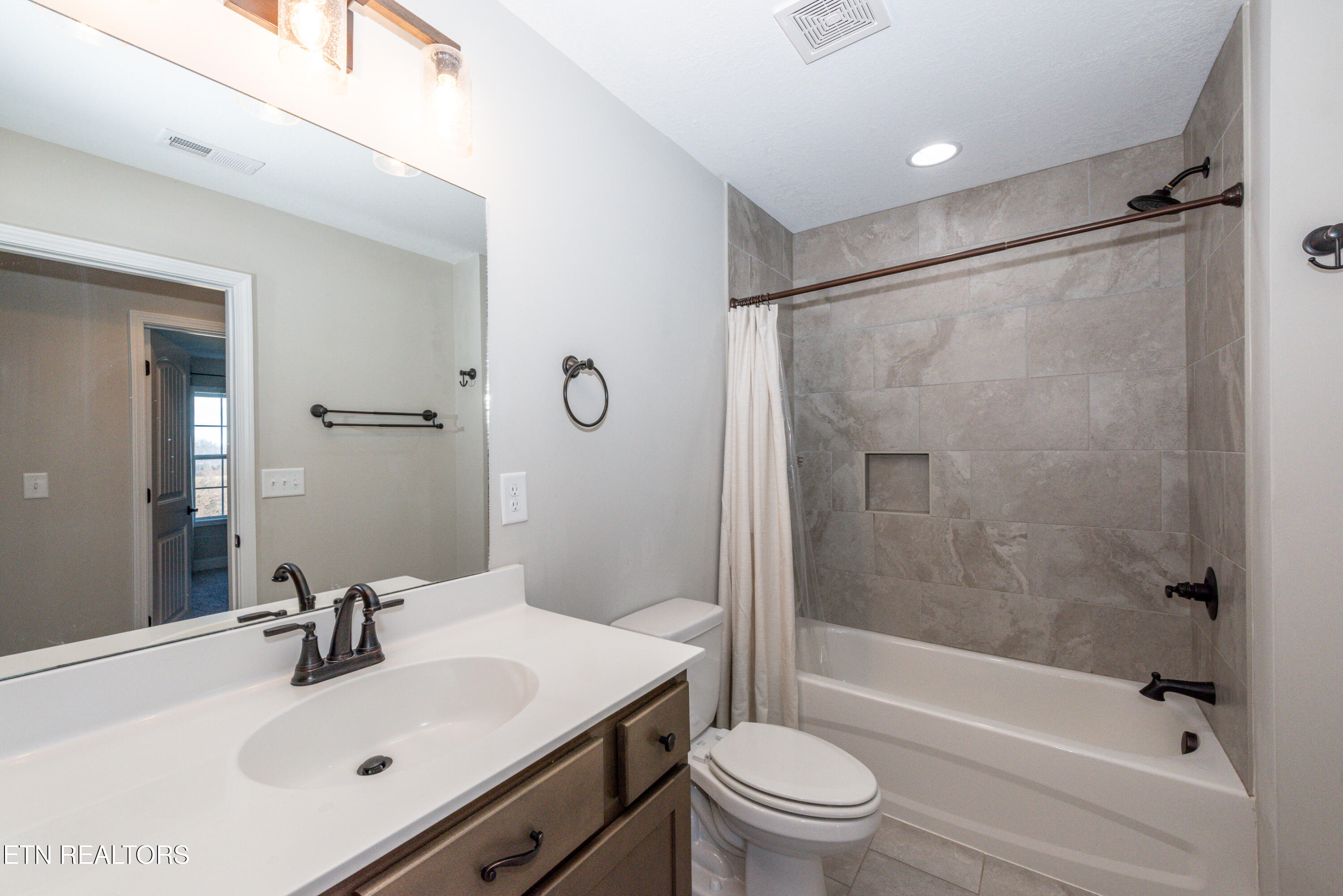 581 Timberline Drive Property Photo 34