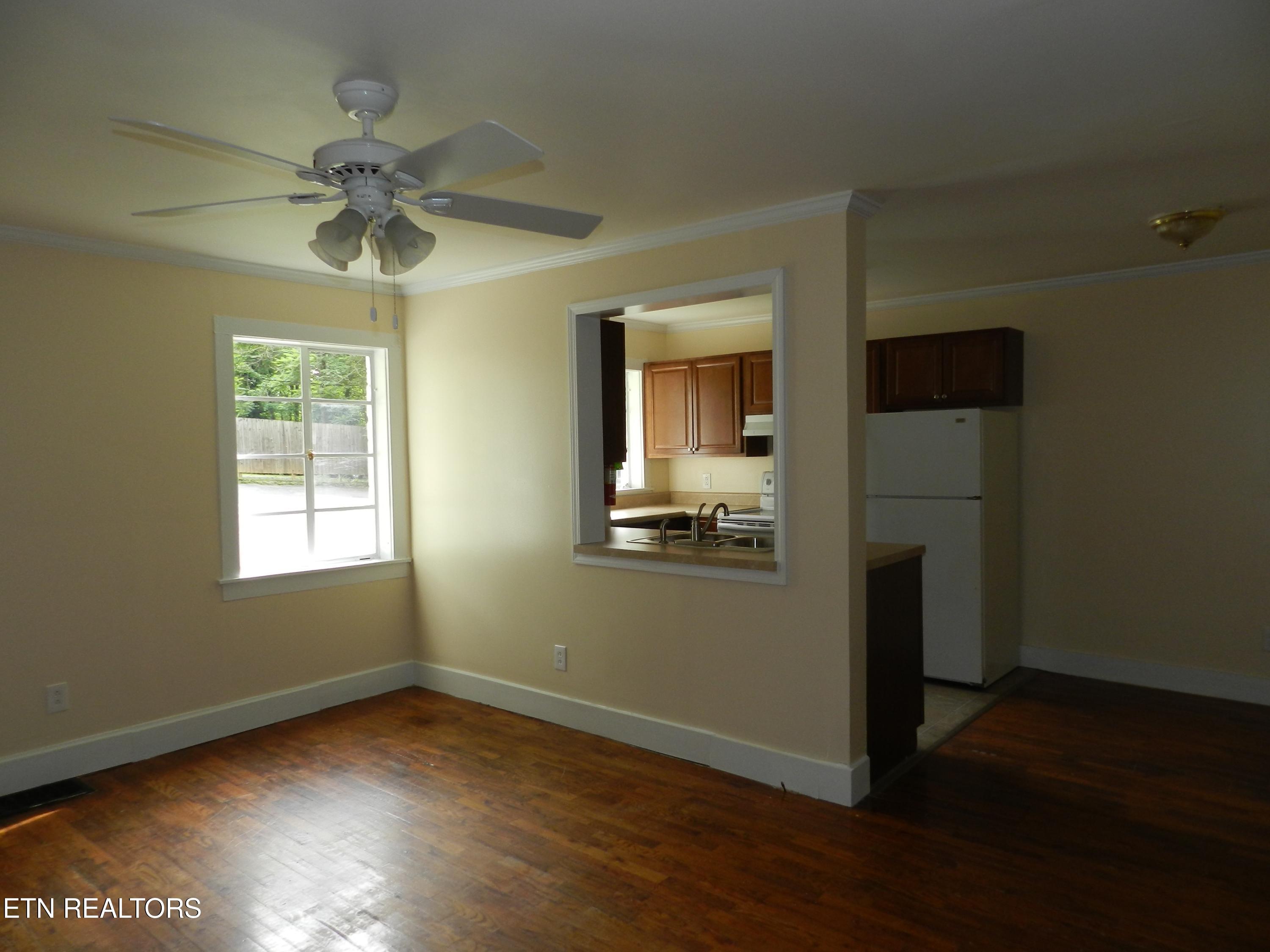 1412 Armstrong Ave Property Photo 14