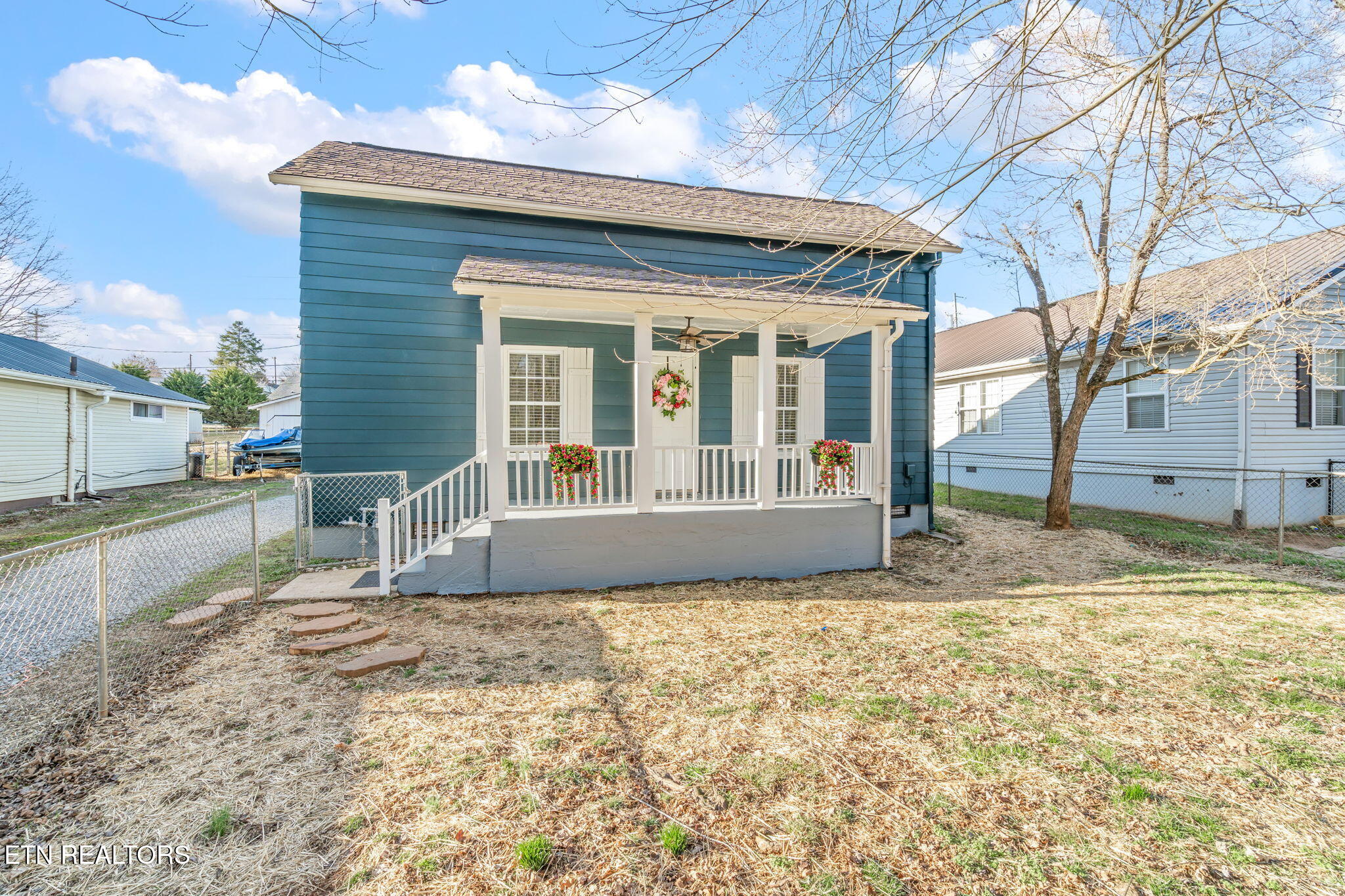 618 Steekee Rd Property Photo