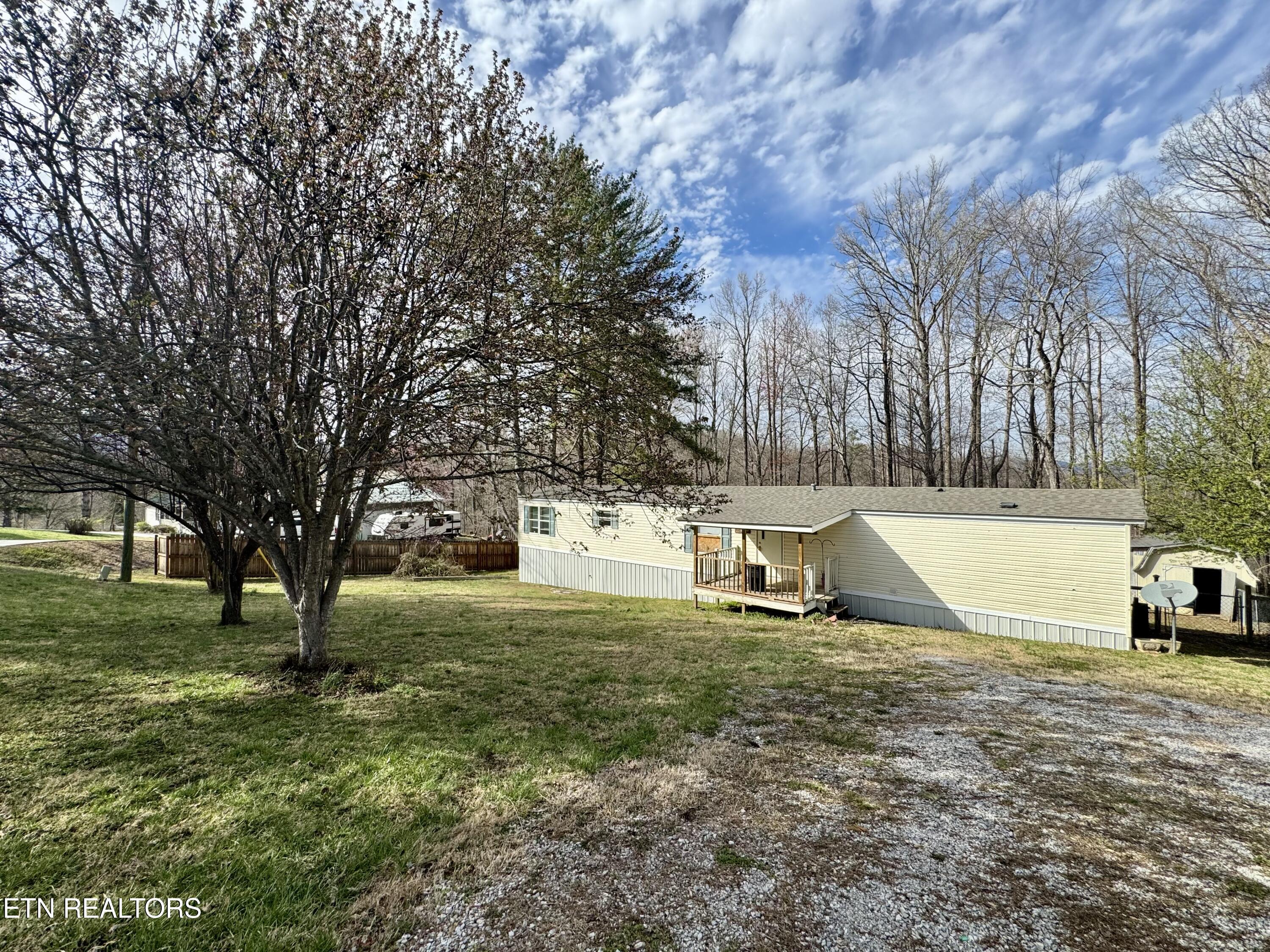 1870 Shady Cove Rd Property Photo