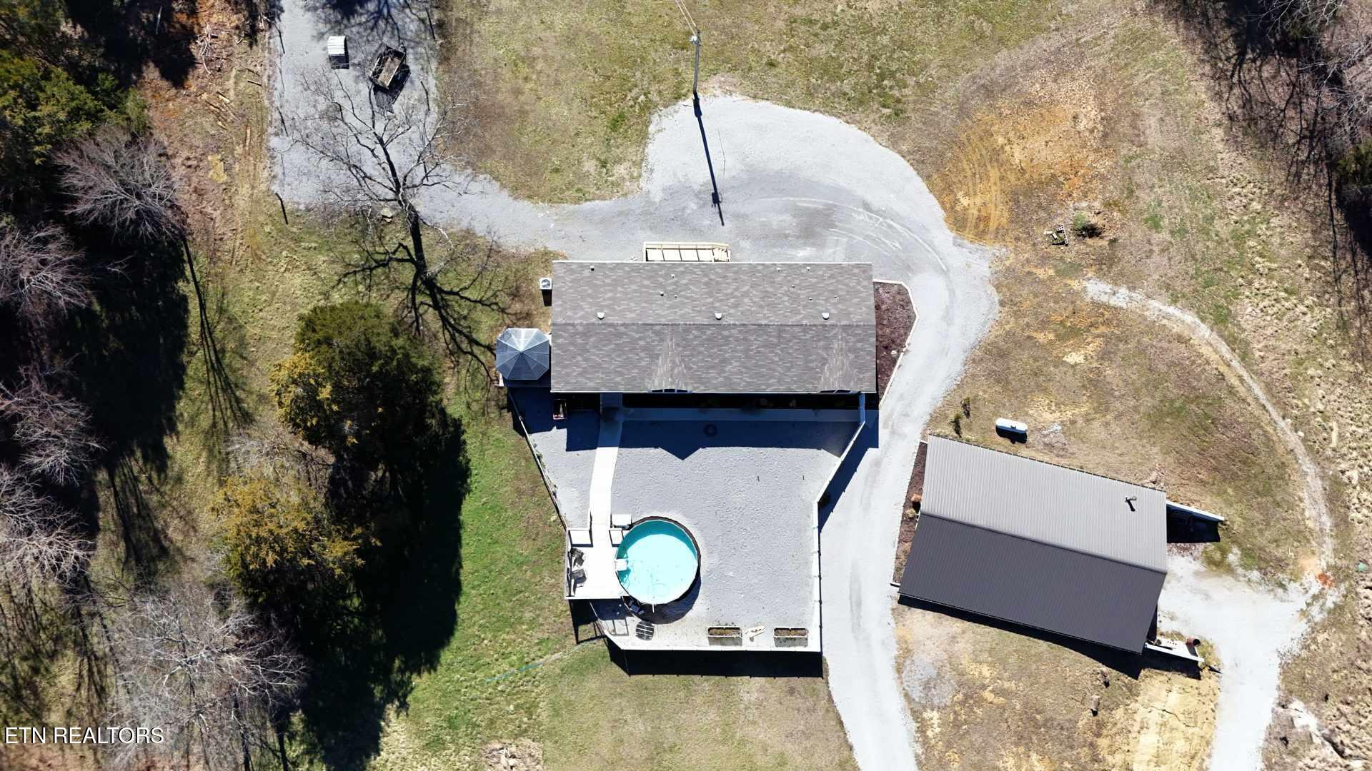 2695 Leslie Rd Property Photo