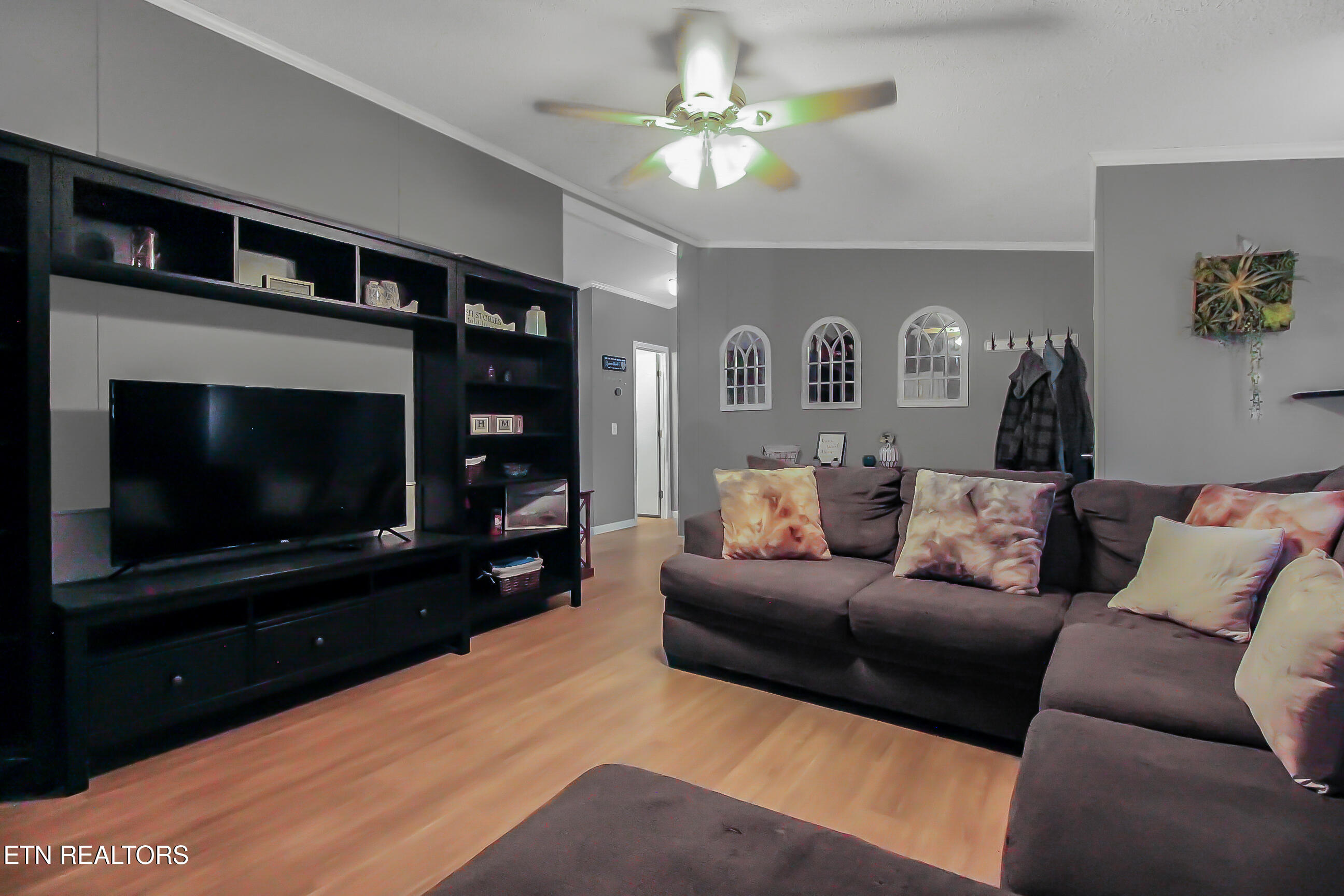1464 Black Oak Drive Property Photo 3