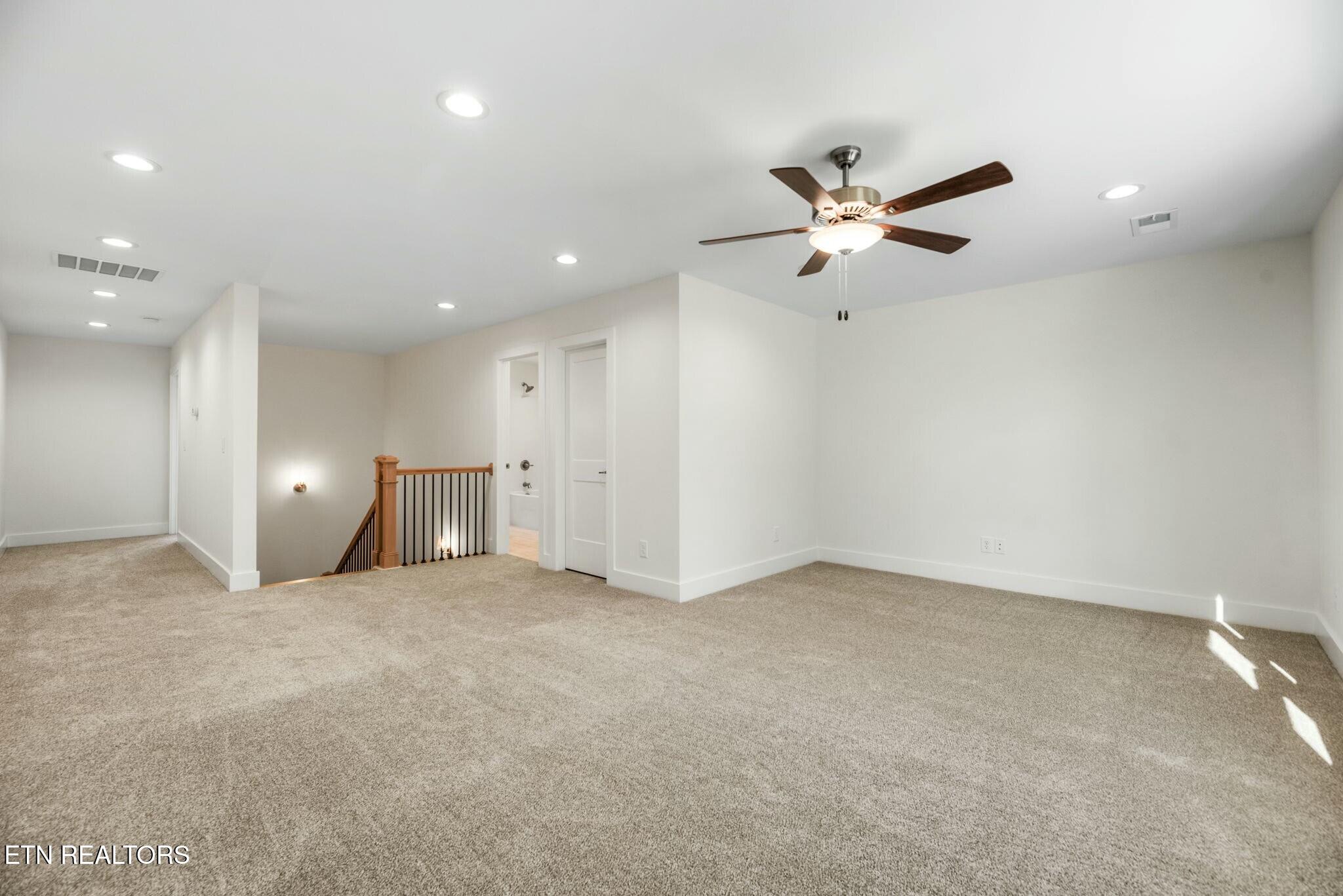 7625 Drake Lane Property Photo 32