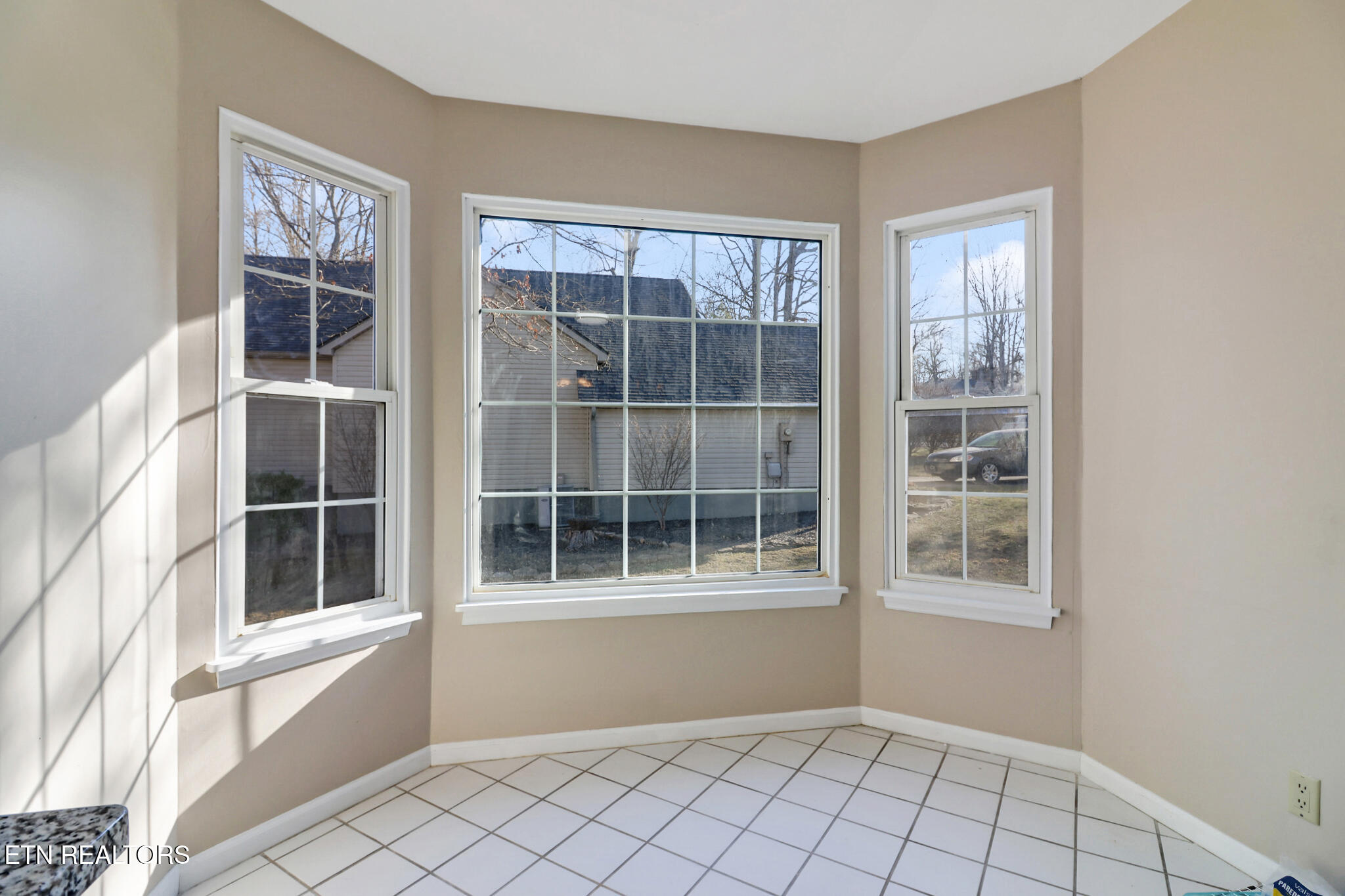 112 Gilford Terrace Terrace Property Photo 16