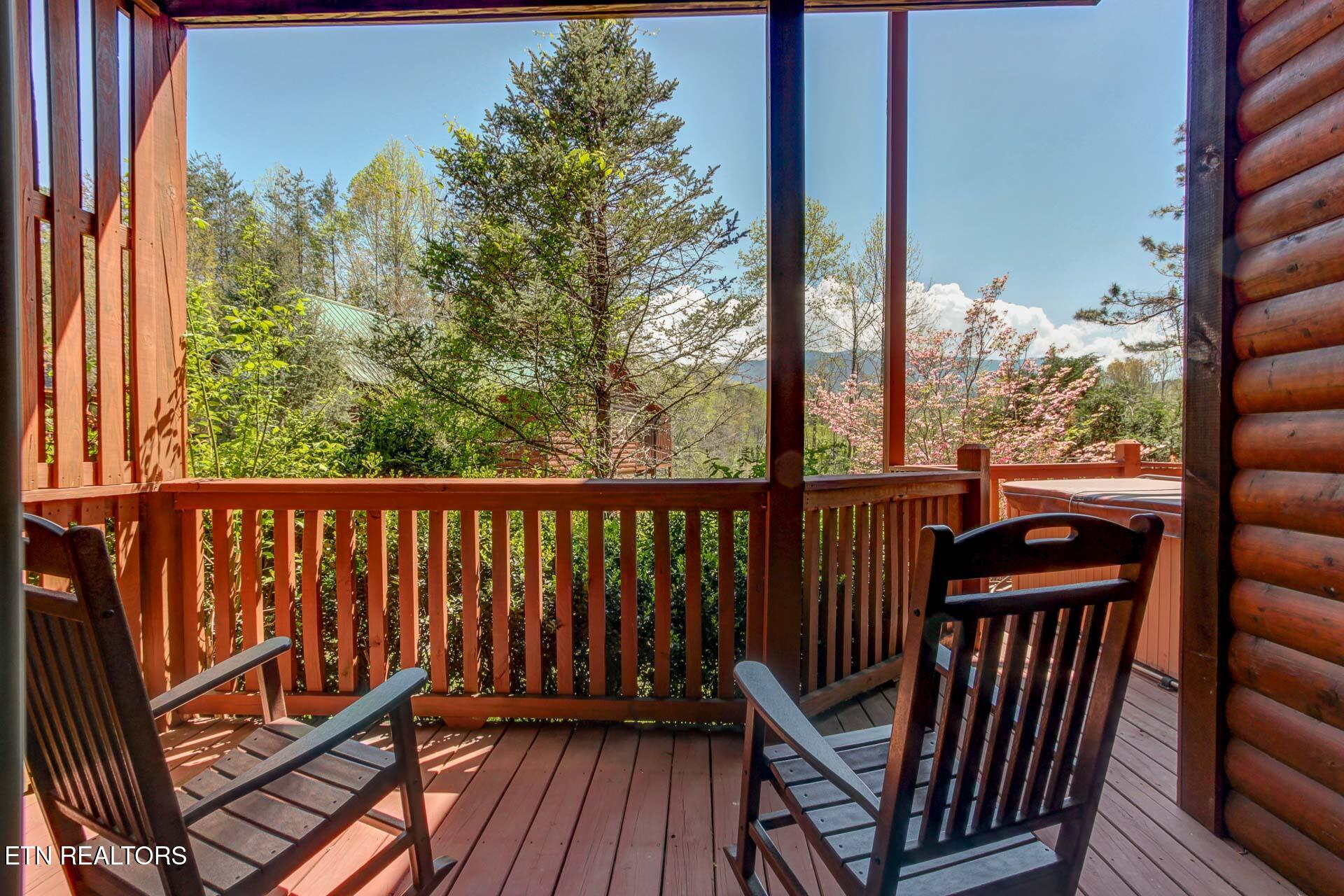 1716 Smoky Hills Drive Property Photo 18