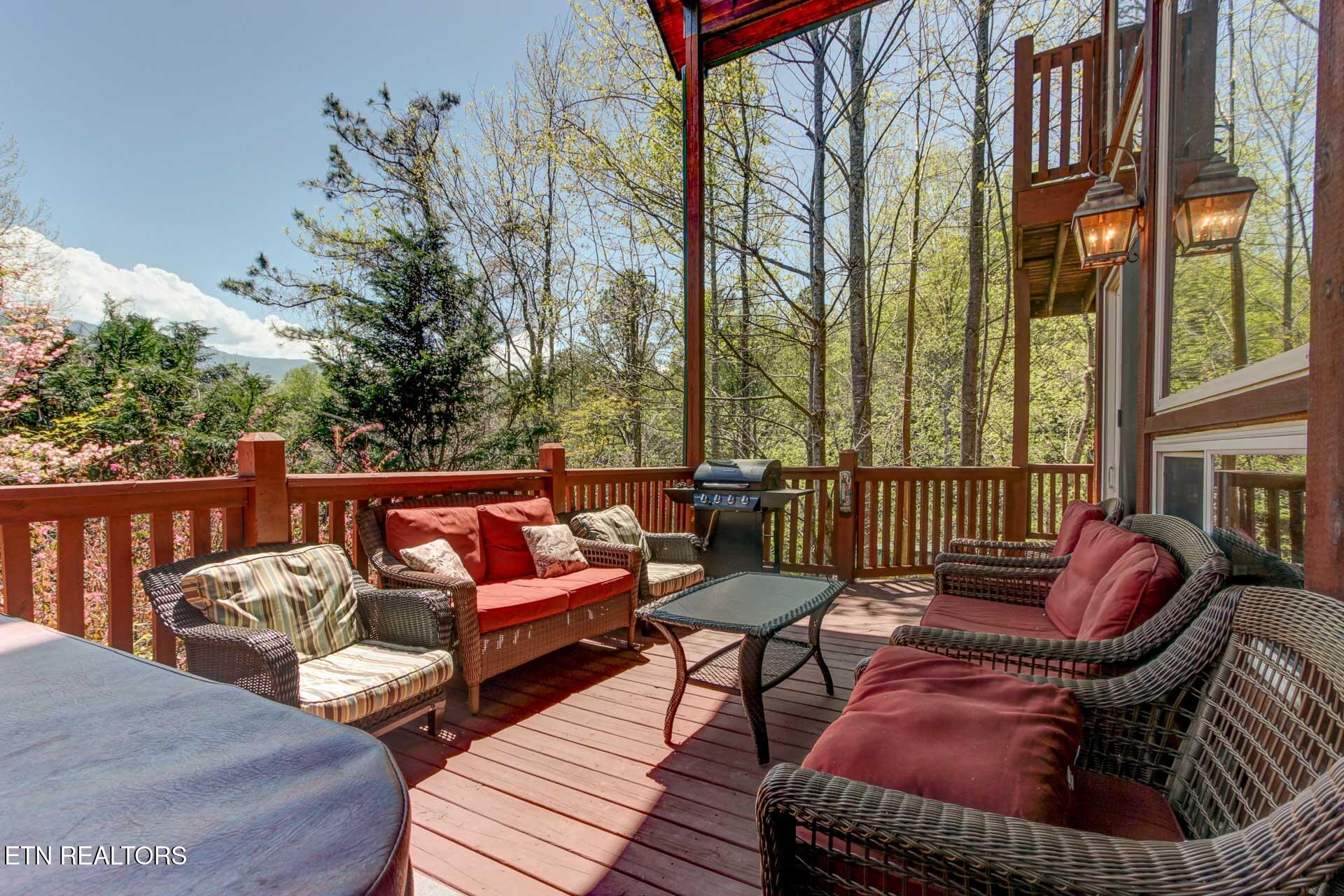 1716 Smoky Hills Drive Property Photo 28