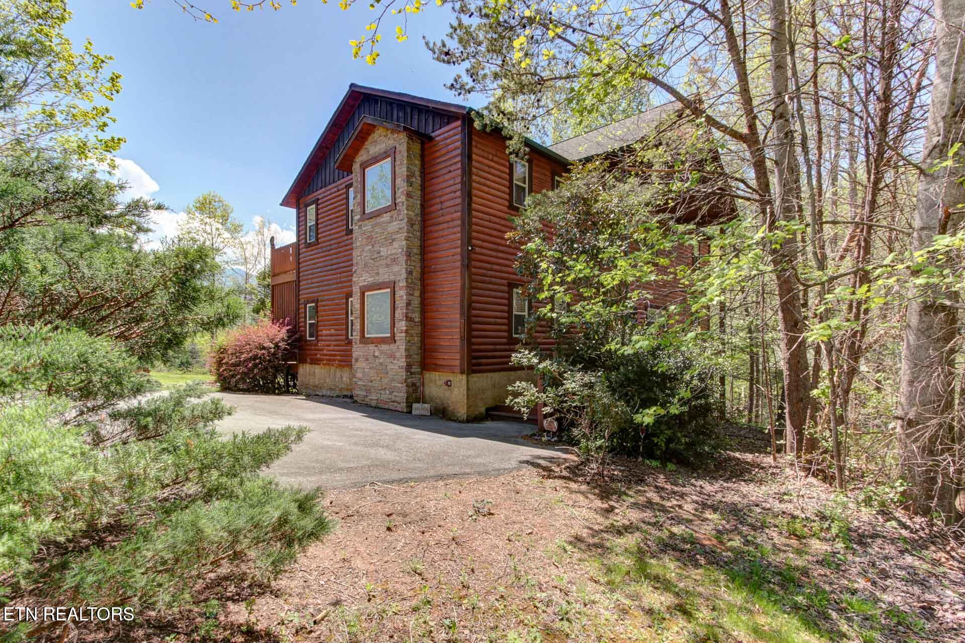 1716 Smoky Hills Drive Property Photo 48