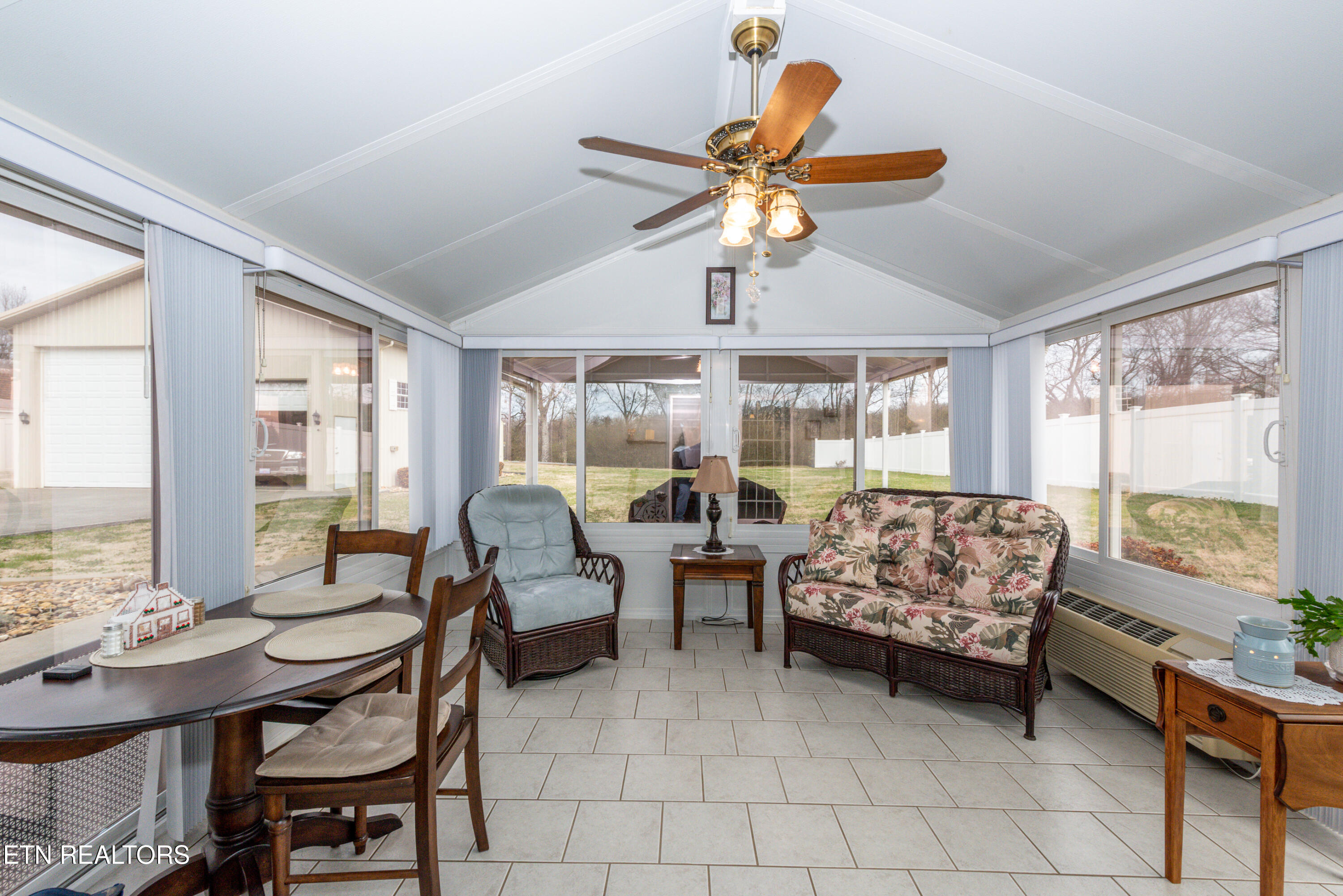 170 Franklin Estates Lane Property Photo 4