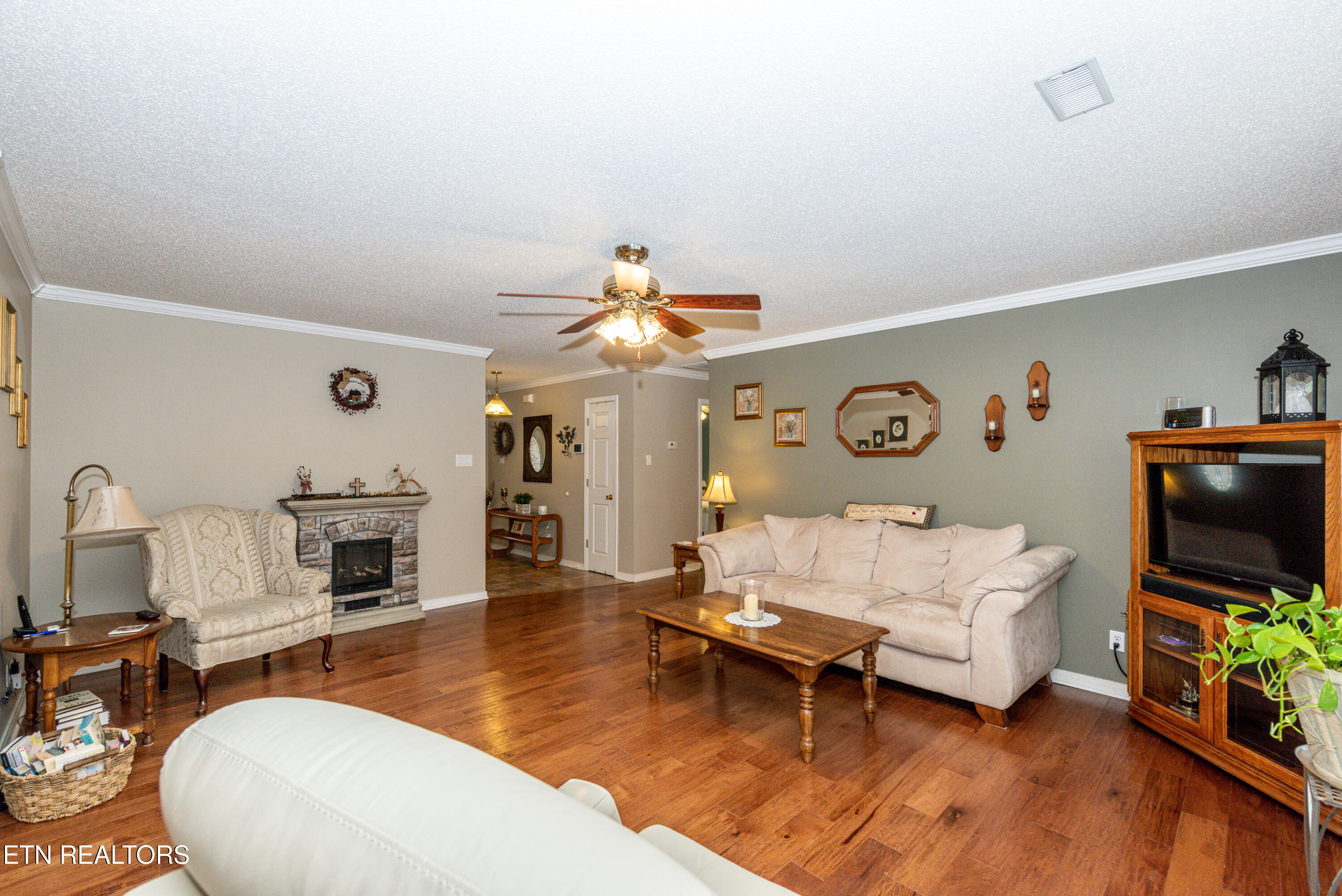 170 Franklin Estates Lane Property Photo 10