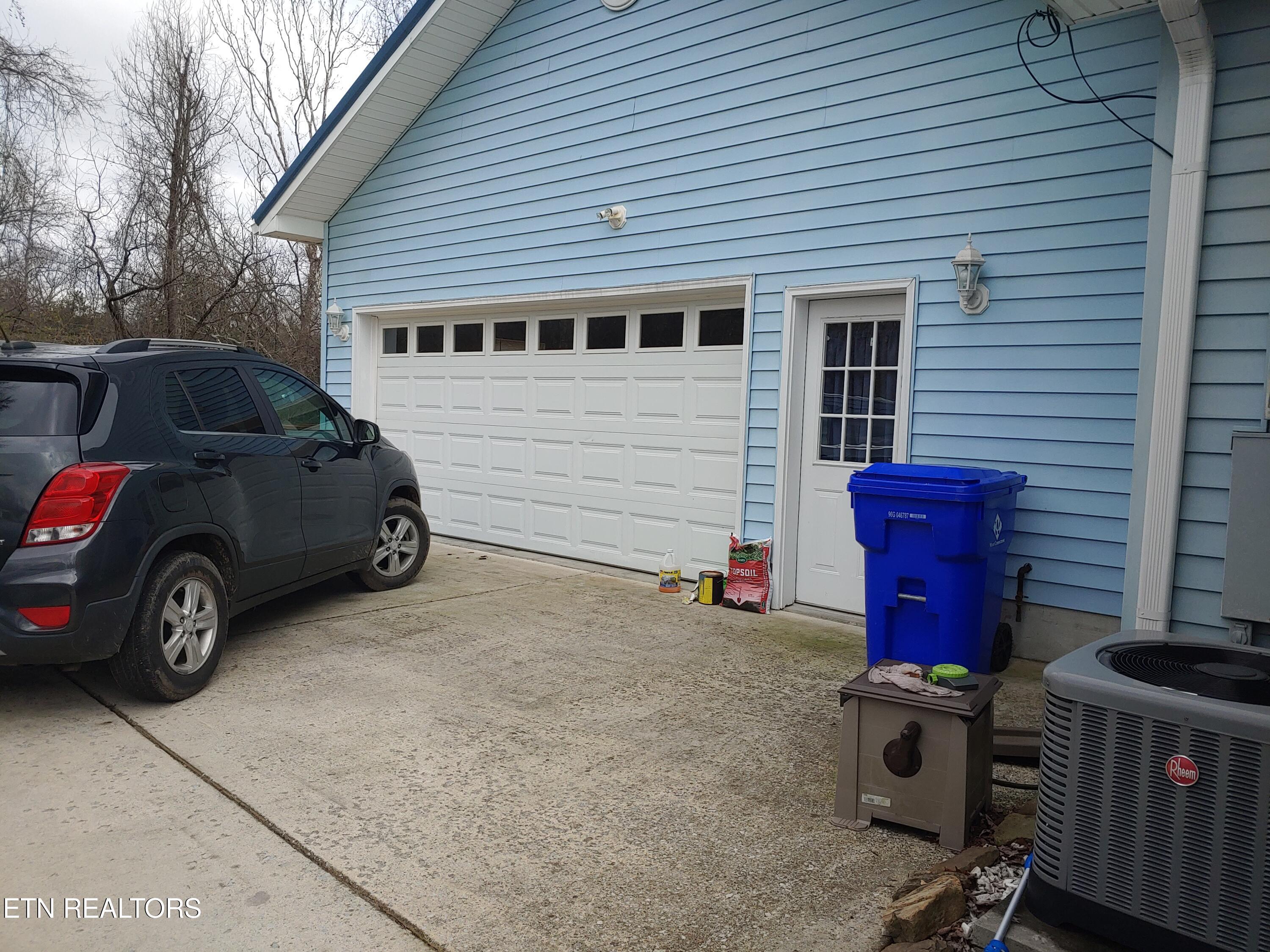 220 Capps Lane Property Photo 2