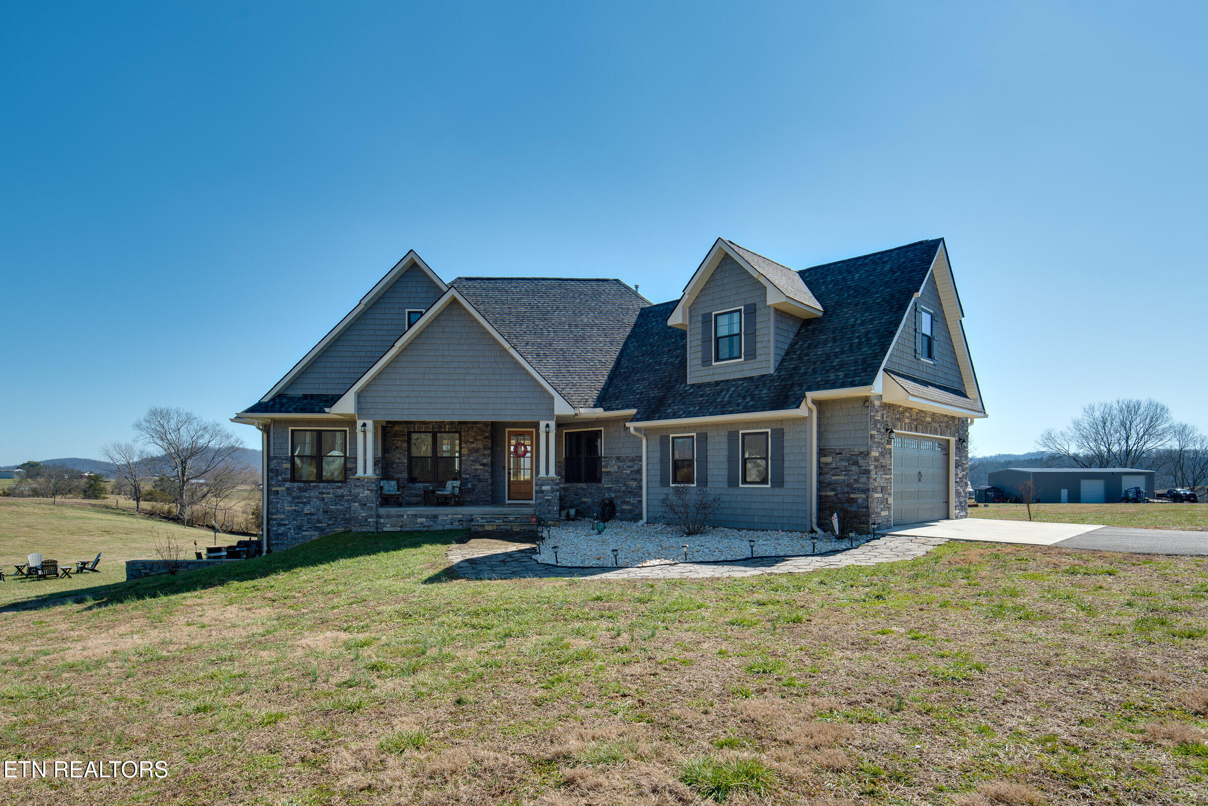 1126 Cross Valley Rd Property Photo