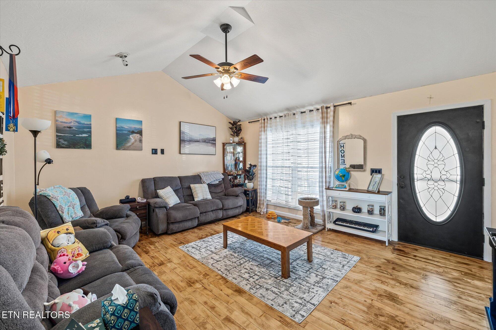1717 Tyler Drive Property Photo 2