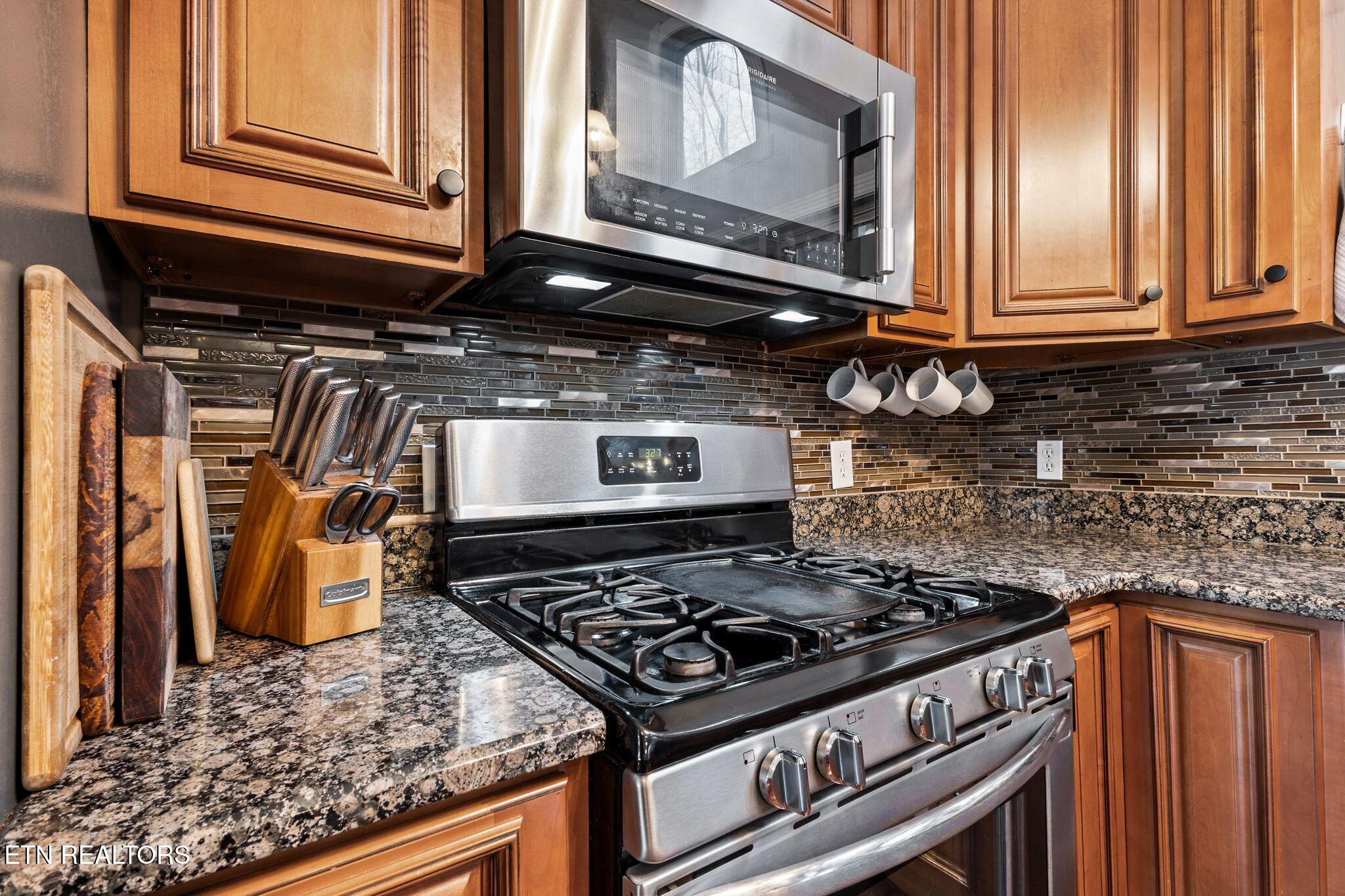 300 Hiawatha Lane Property Photo 15