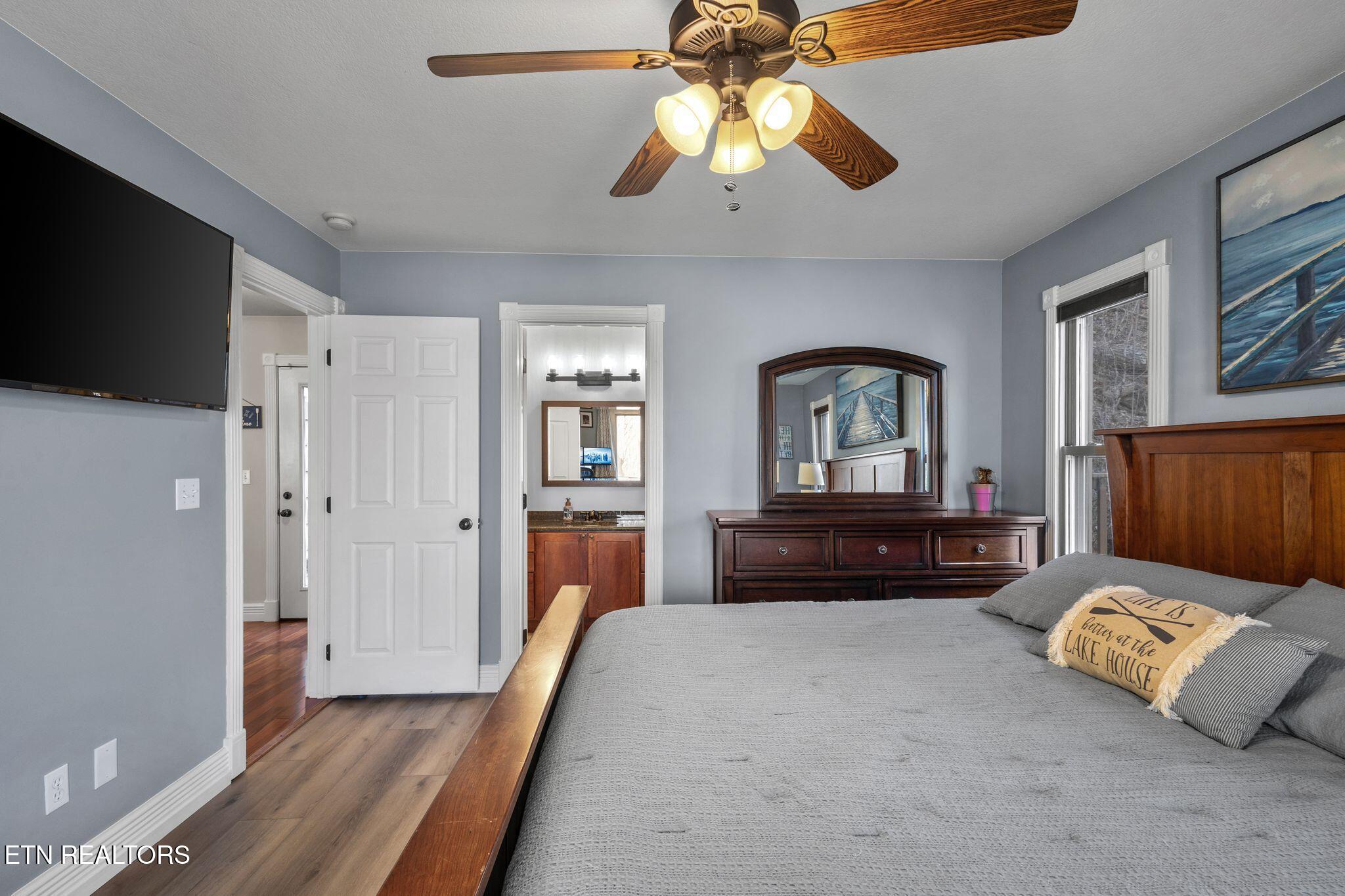 300 Hiawatha Lane Property Photo 29