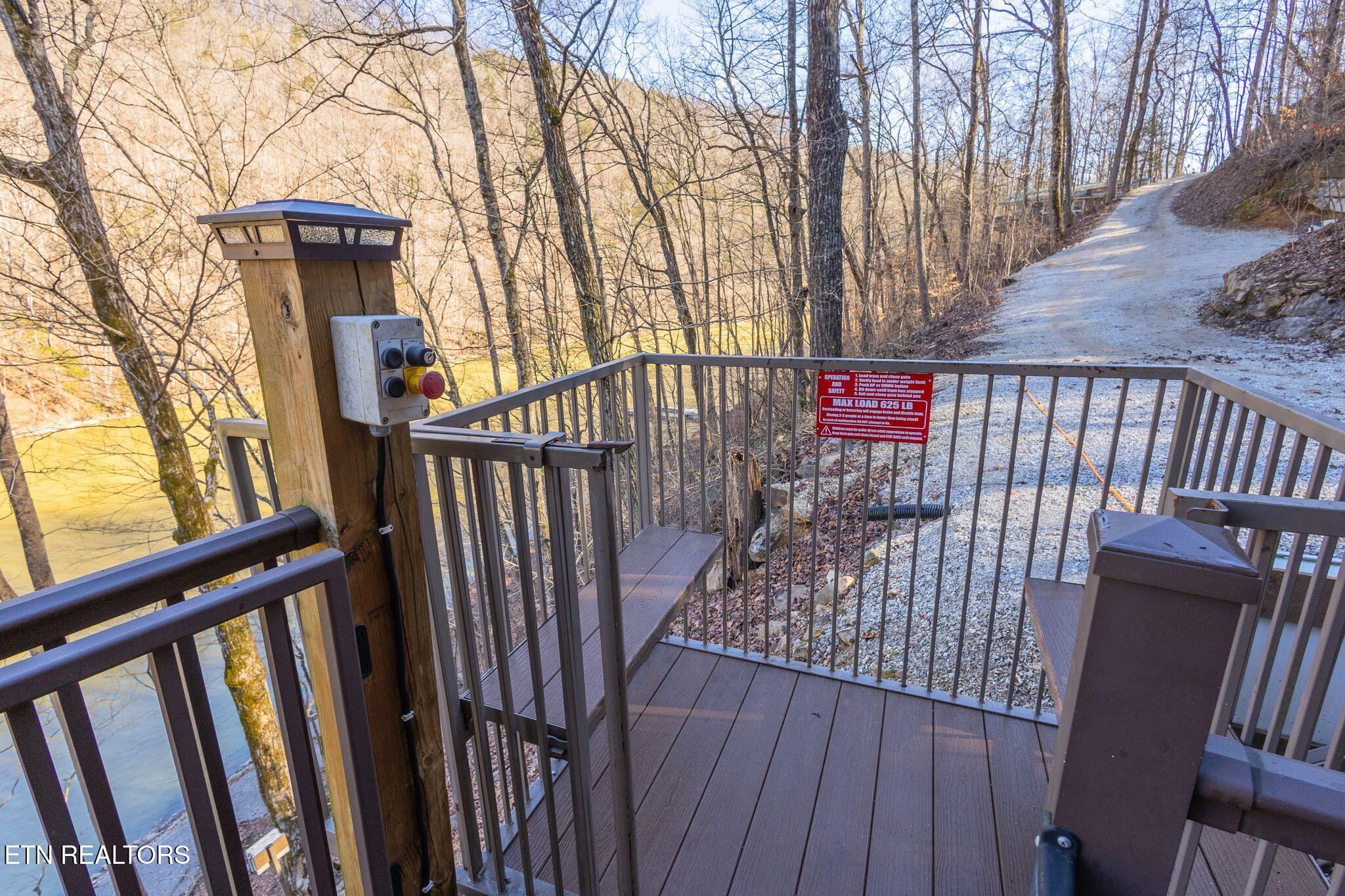 300 Hiawatha Lane Property Photo 44