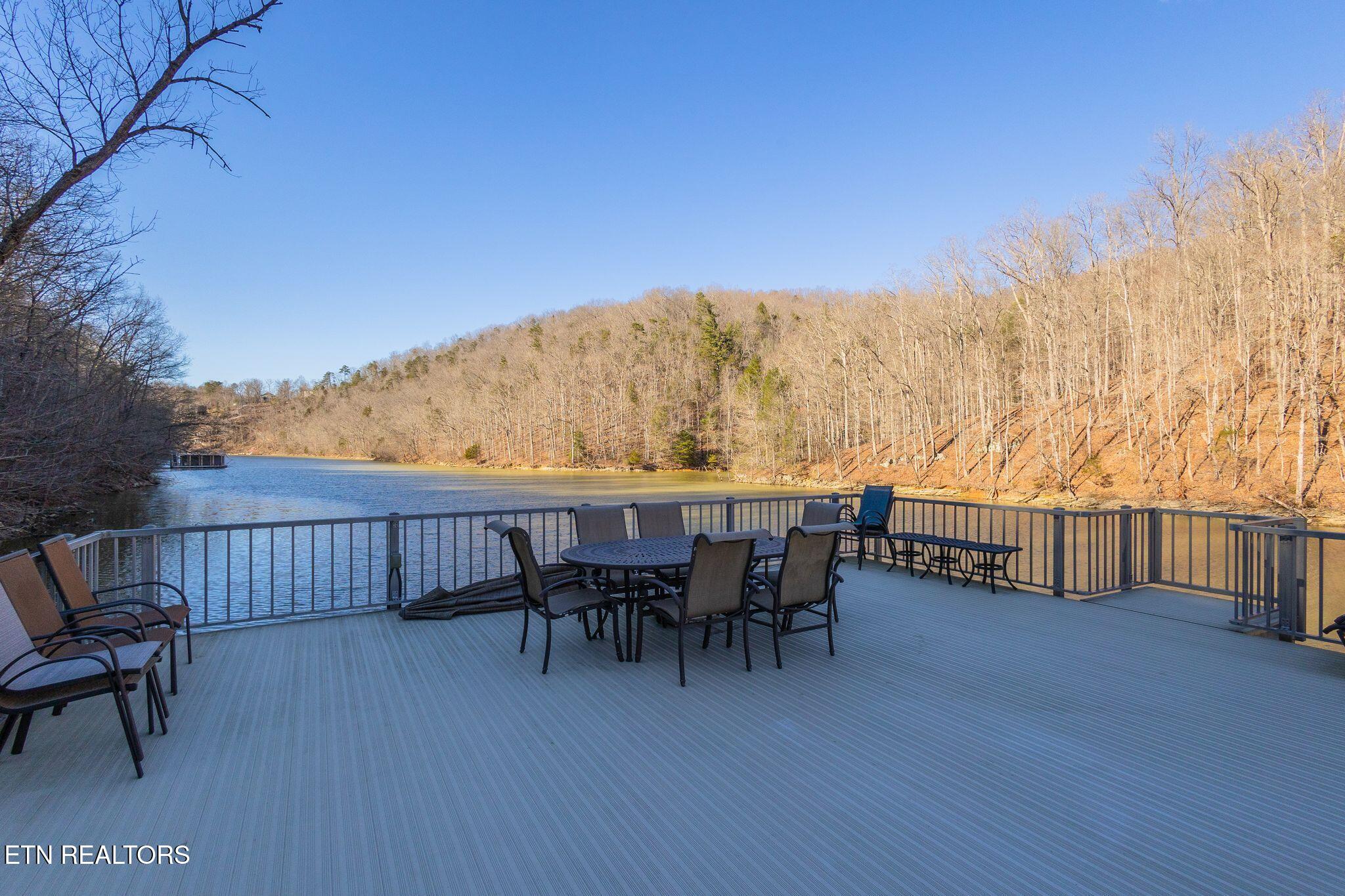 300 Hiawatha Lane Property Photo 57