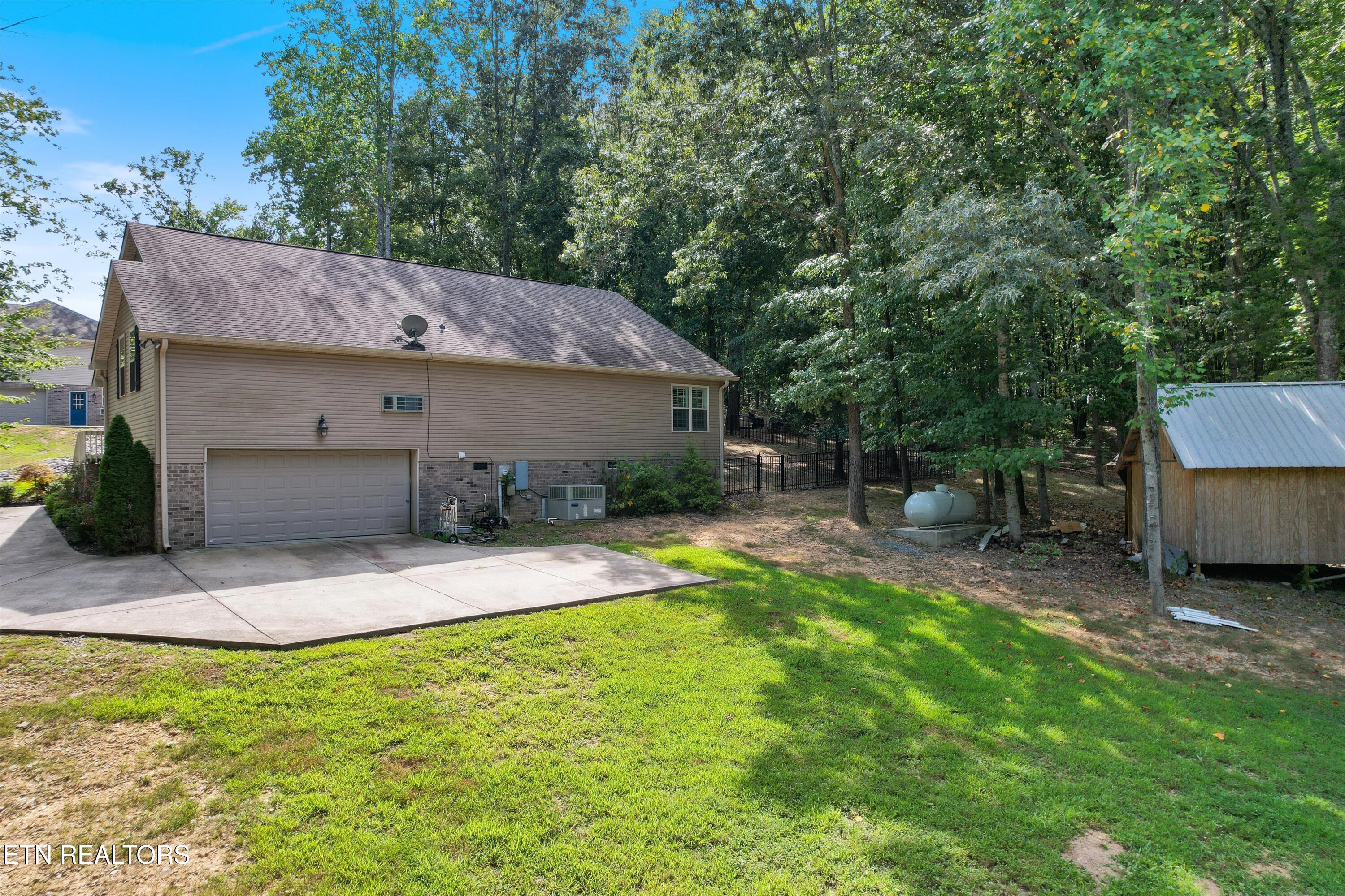 1021 Goldfinch Trail Tr Property Photo 48