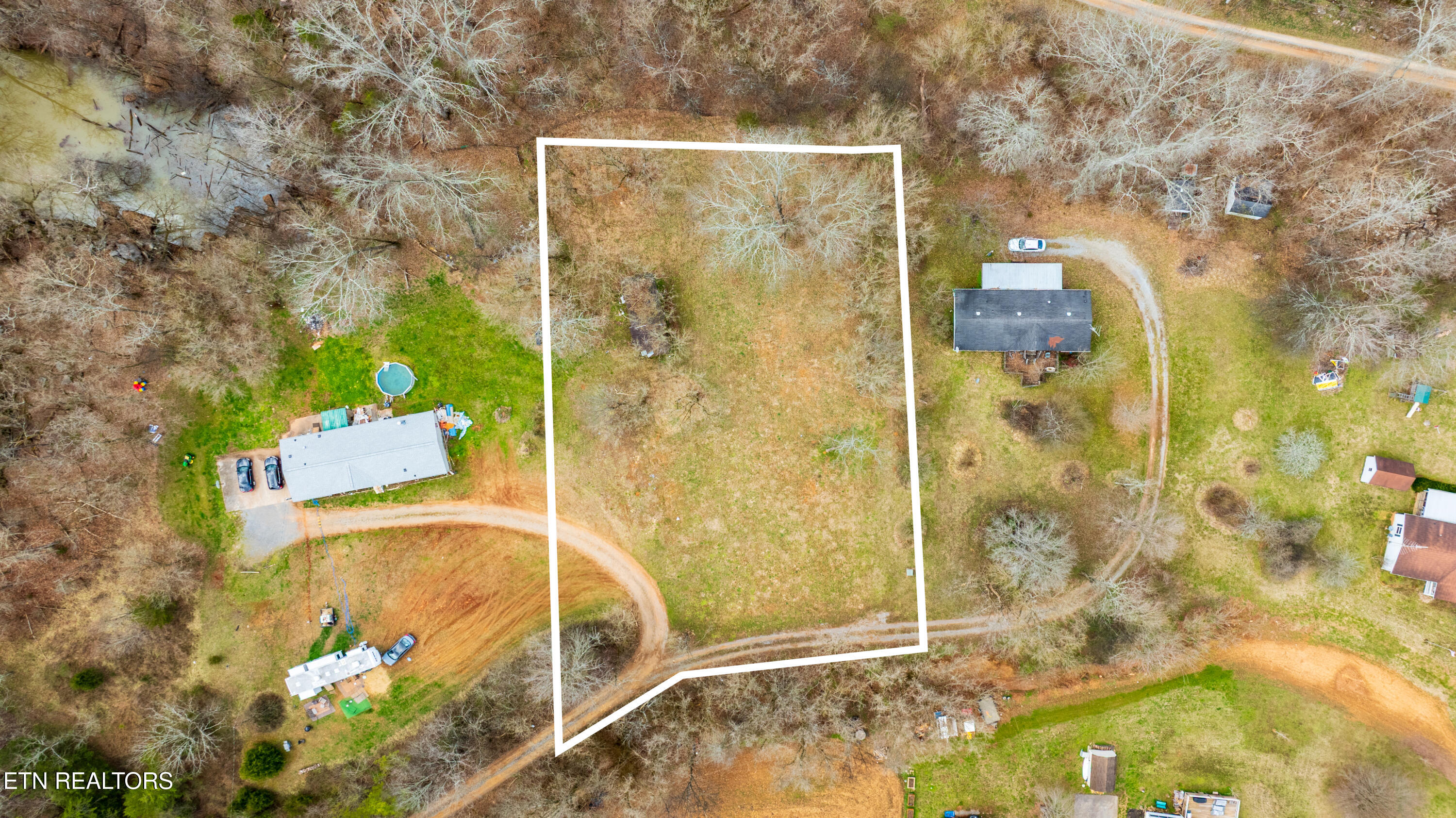 1038 Cloyds Church Rd Property Photo