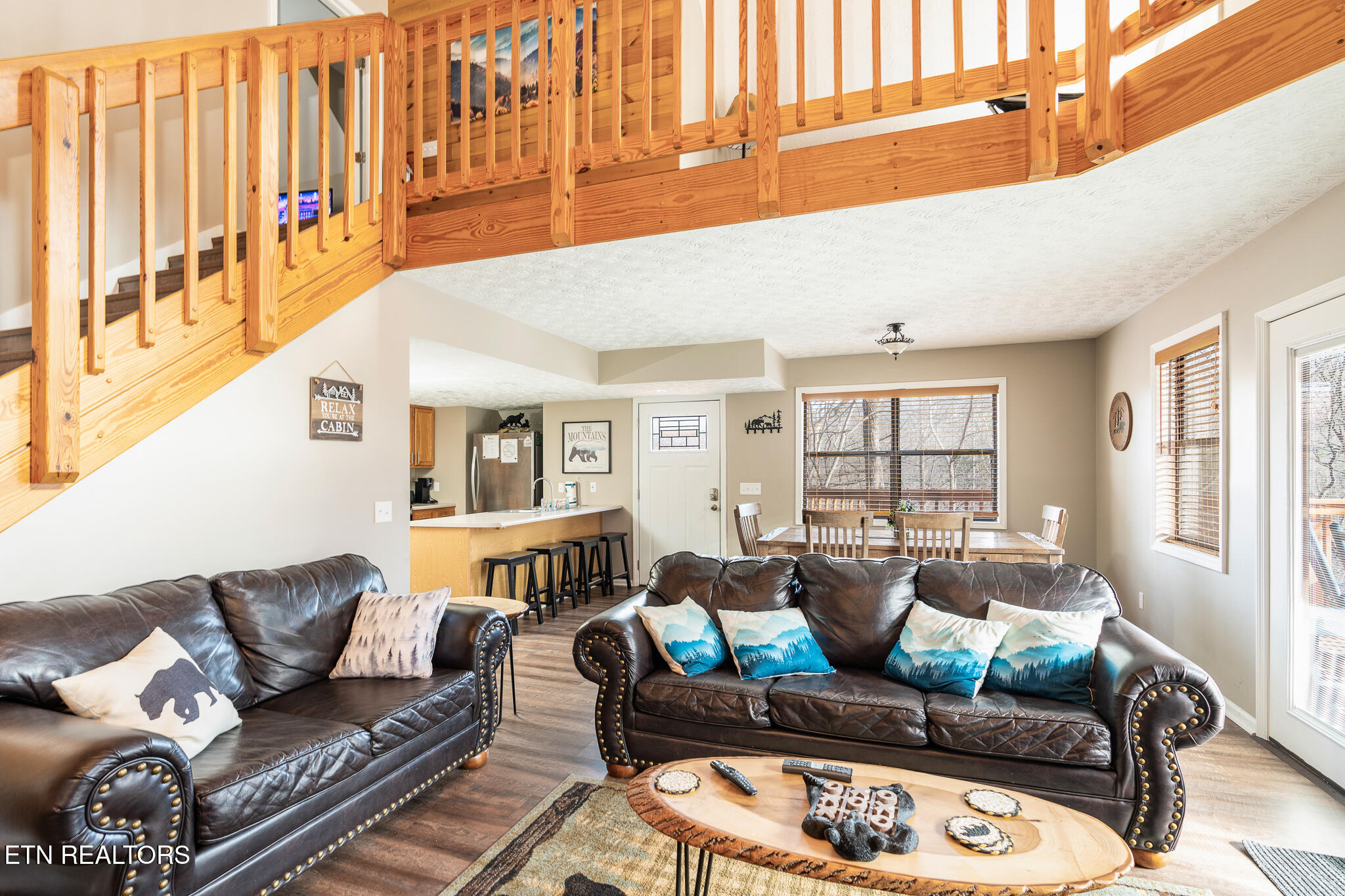 1136 Laddie Buck Lane Property Photo 4