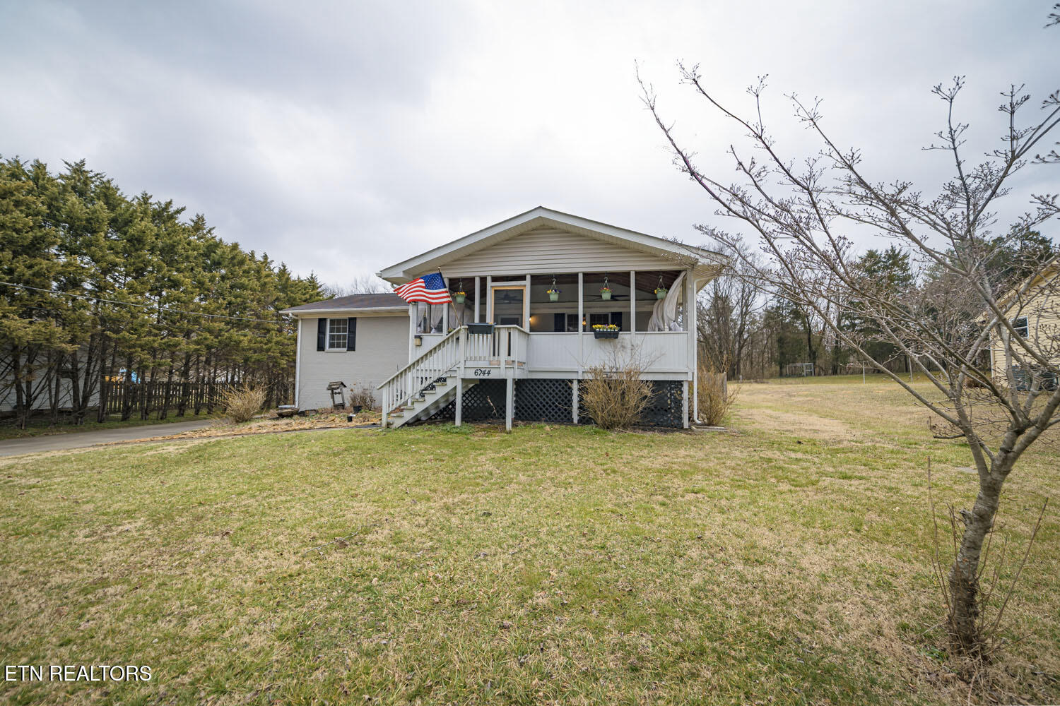 6744 Greenbrook Drive Property Photo 3