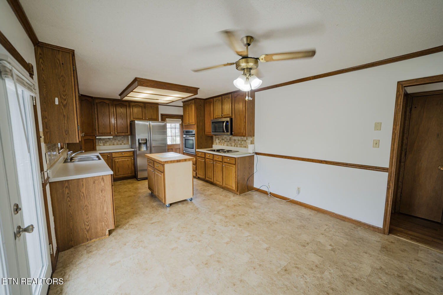 6744 Greenbrook Drive Property Photo 12