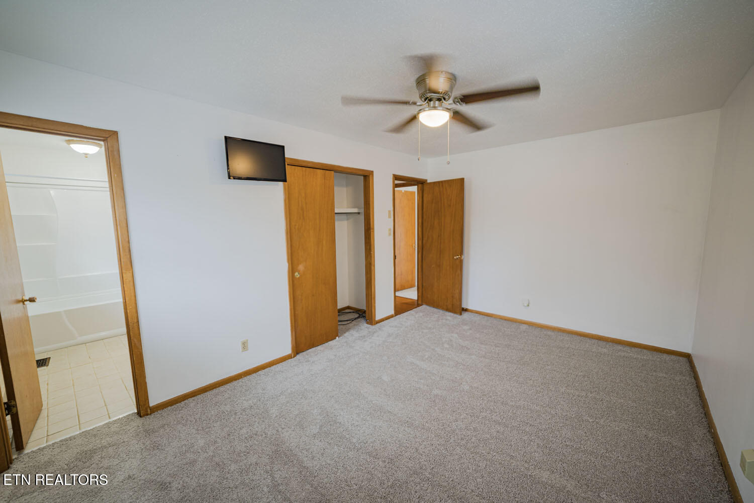6744 Greenbrook Drive Property Photo 19