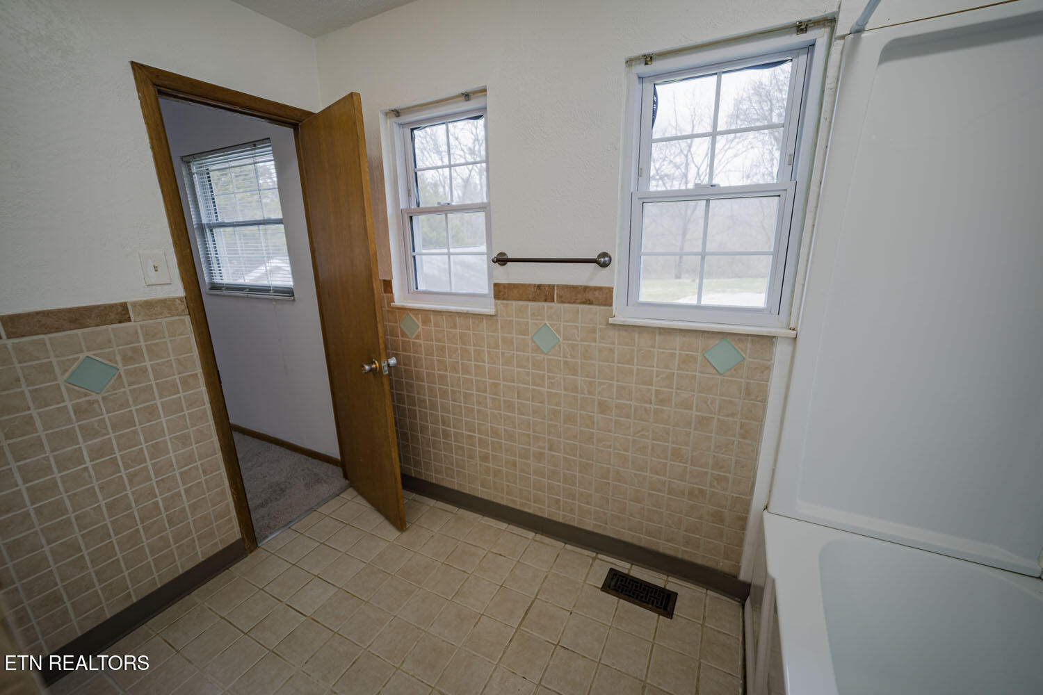6744 Greenbrook Drive Property Photo 21