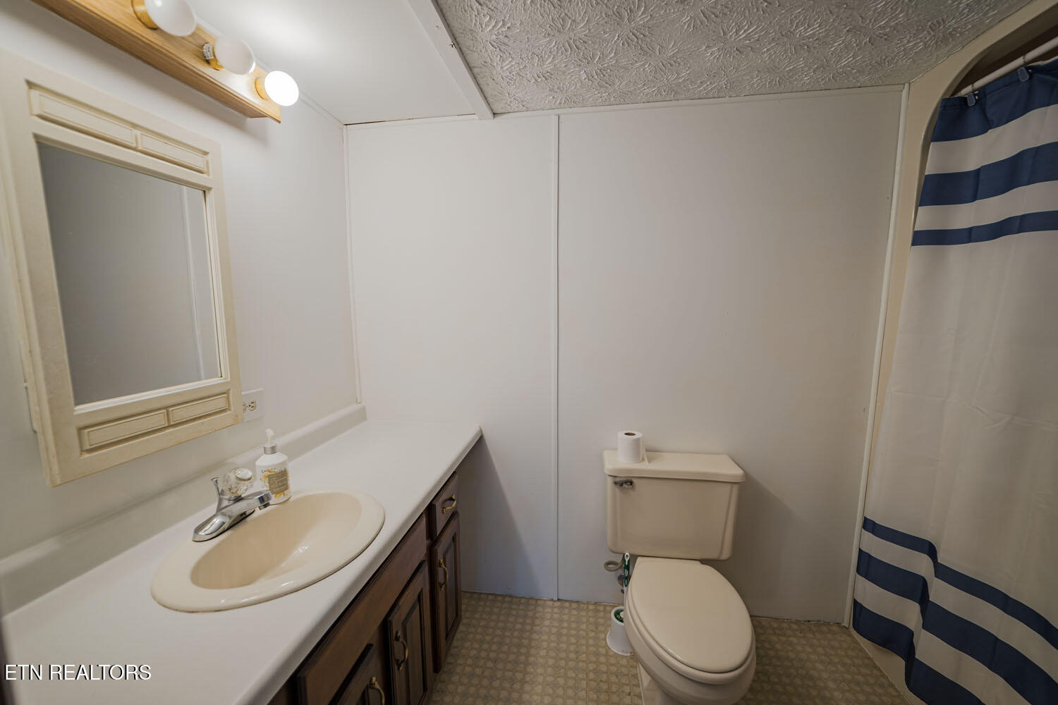 6744 Greenbrook Drive Property Photo 29