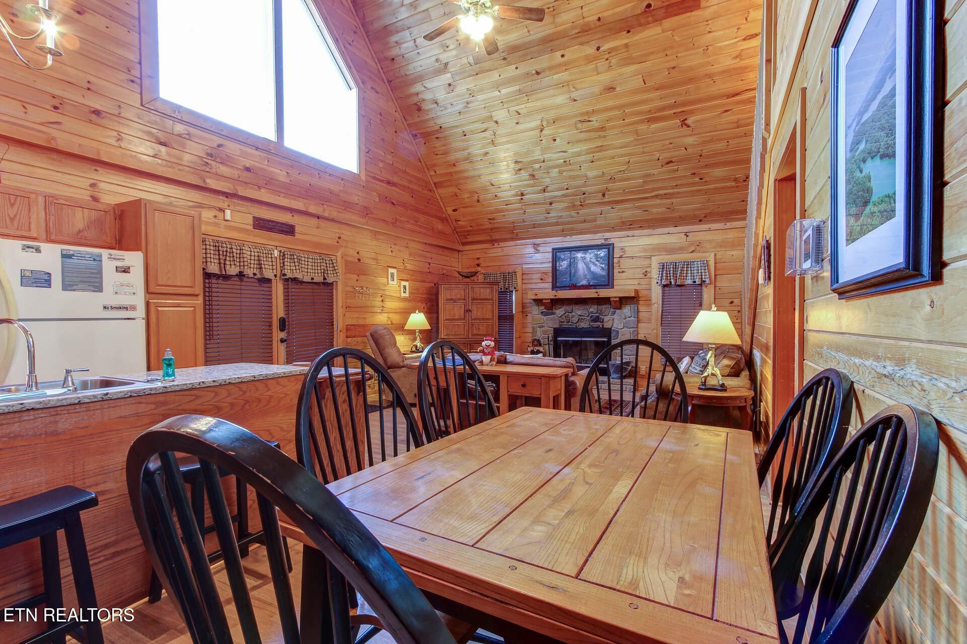 2559 Fleming Way Property Photo 11
