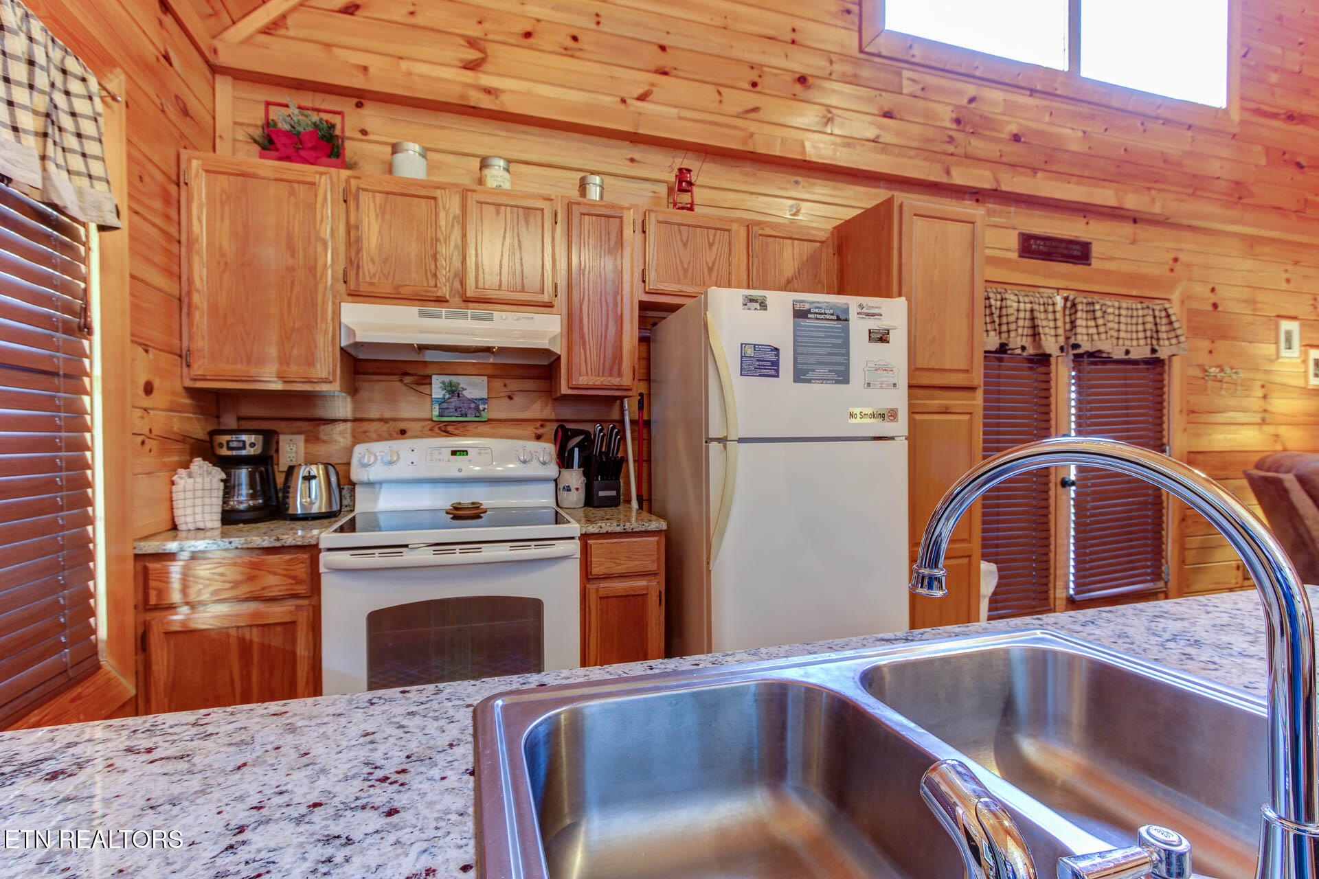 2559 Fleming Way Property Photo 12