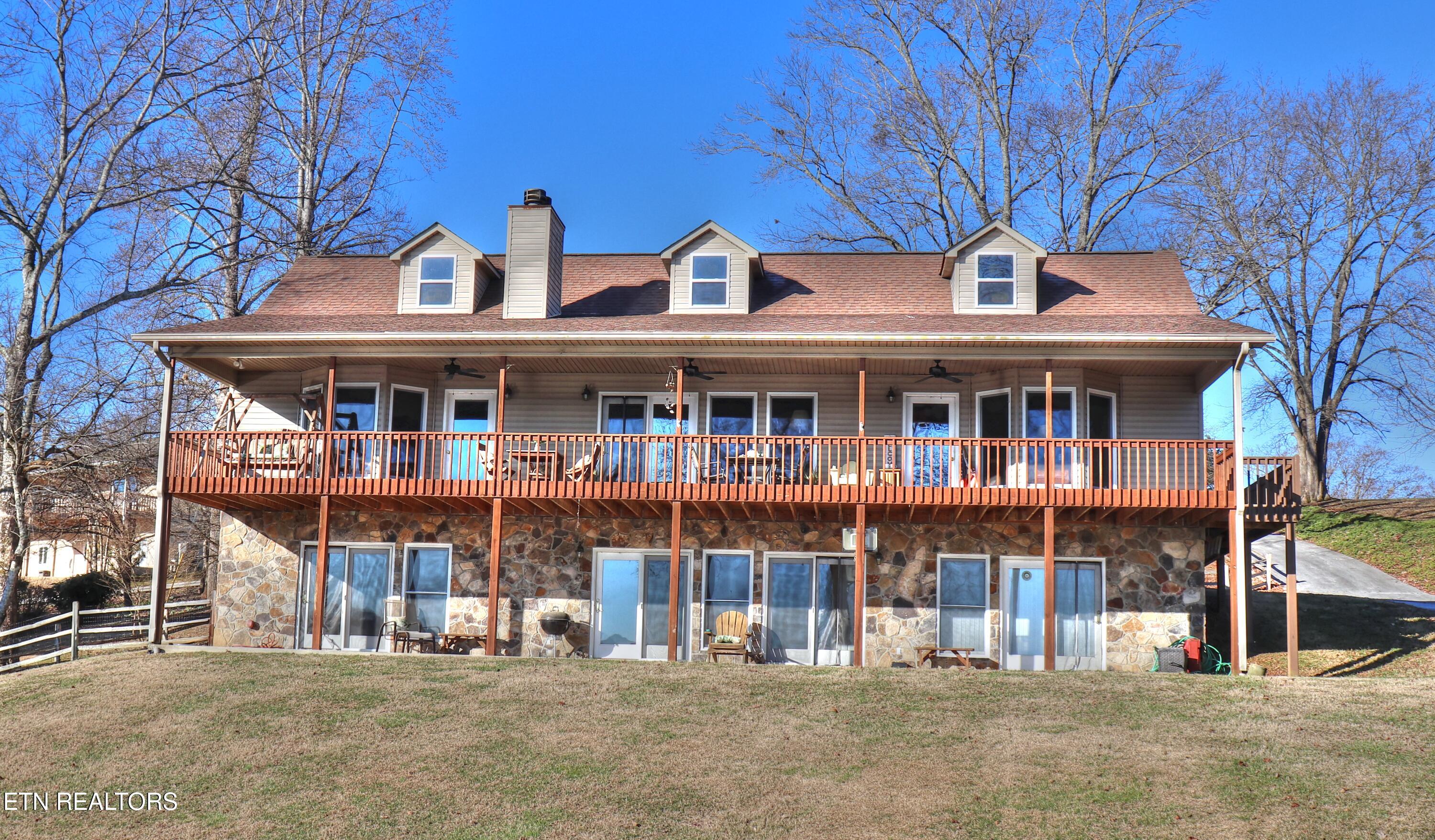 1012 Ewing Rd Property Photo