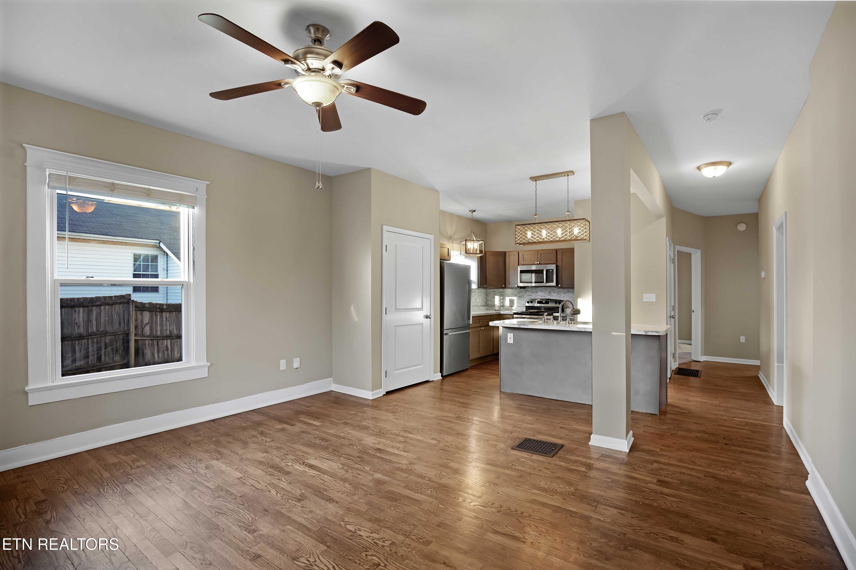 308 Melrose St Property Photo 3
