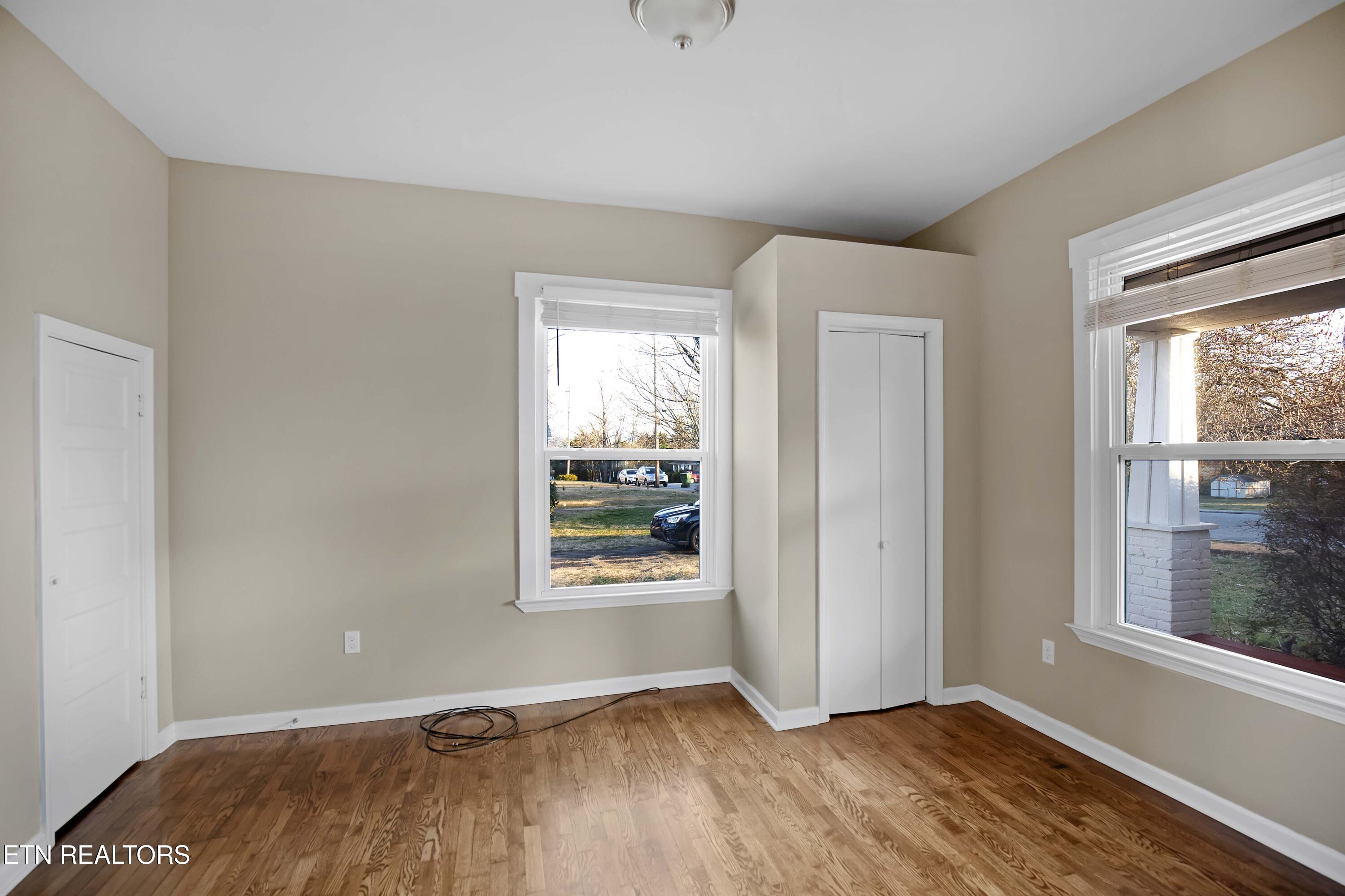 308 Melrose St Property Photo 10